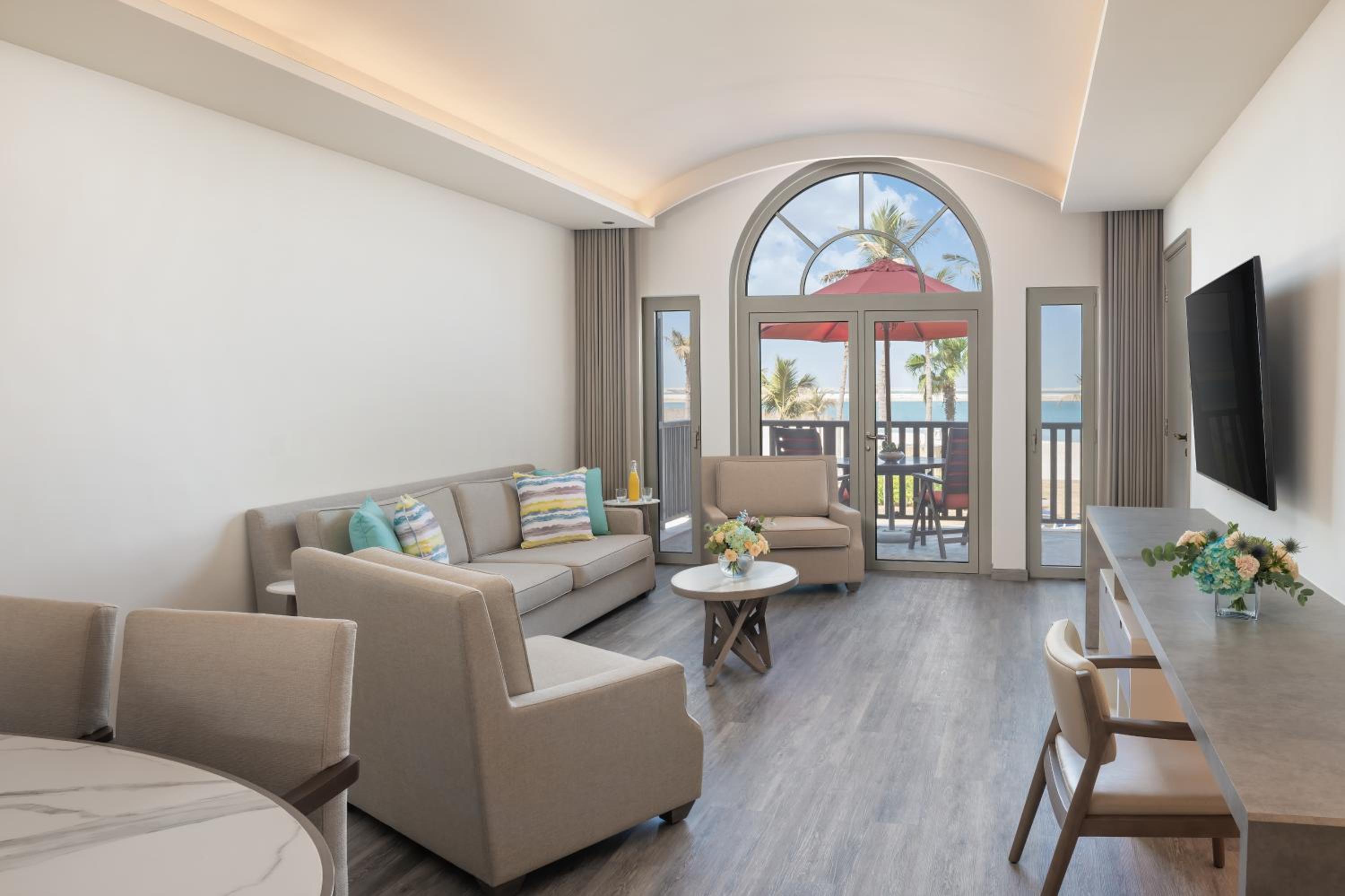 Sea View One Bedroom Suite, Lounge Access, Dedicated Pool & Beach  photo 2