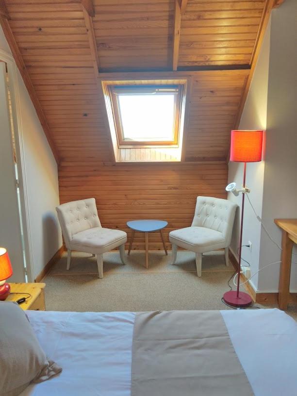 Double Room with Private Bathroom photo 2