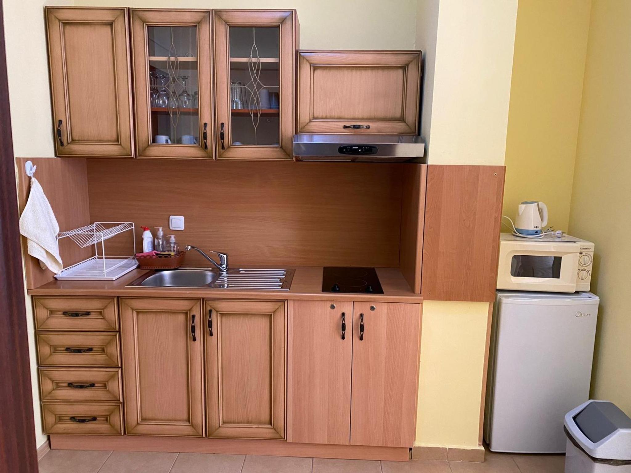 One-Bedroom Apartment - Photo 8