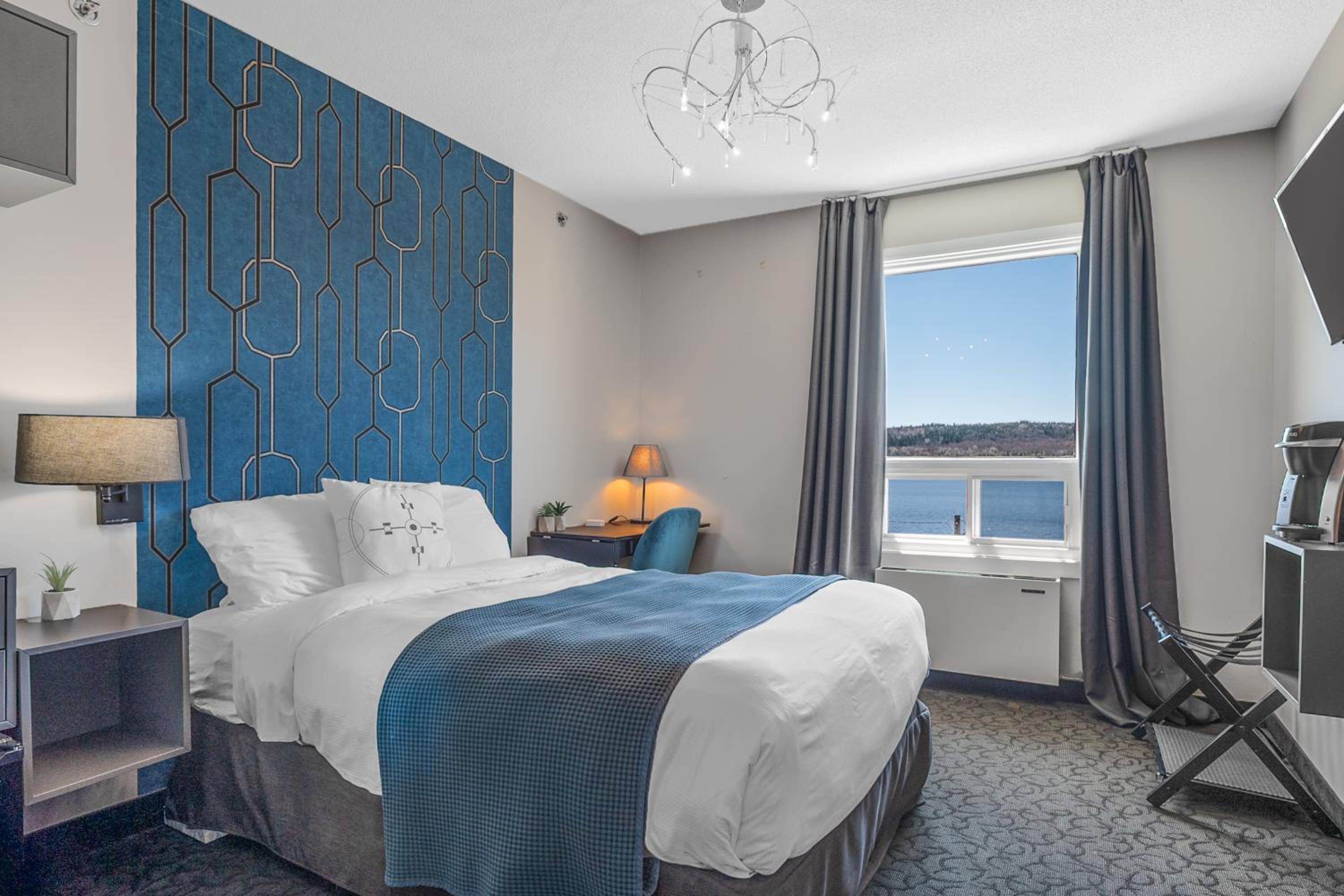 Single Room with Lake View