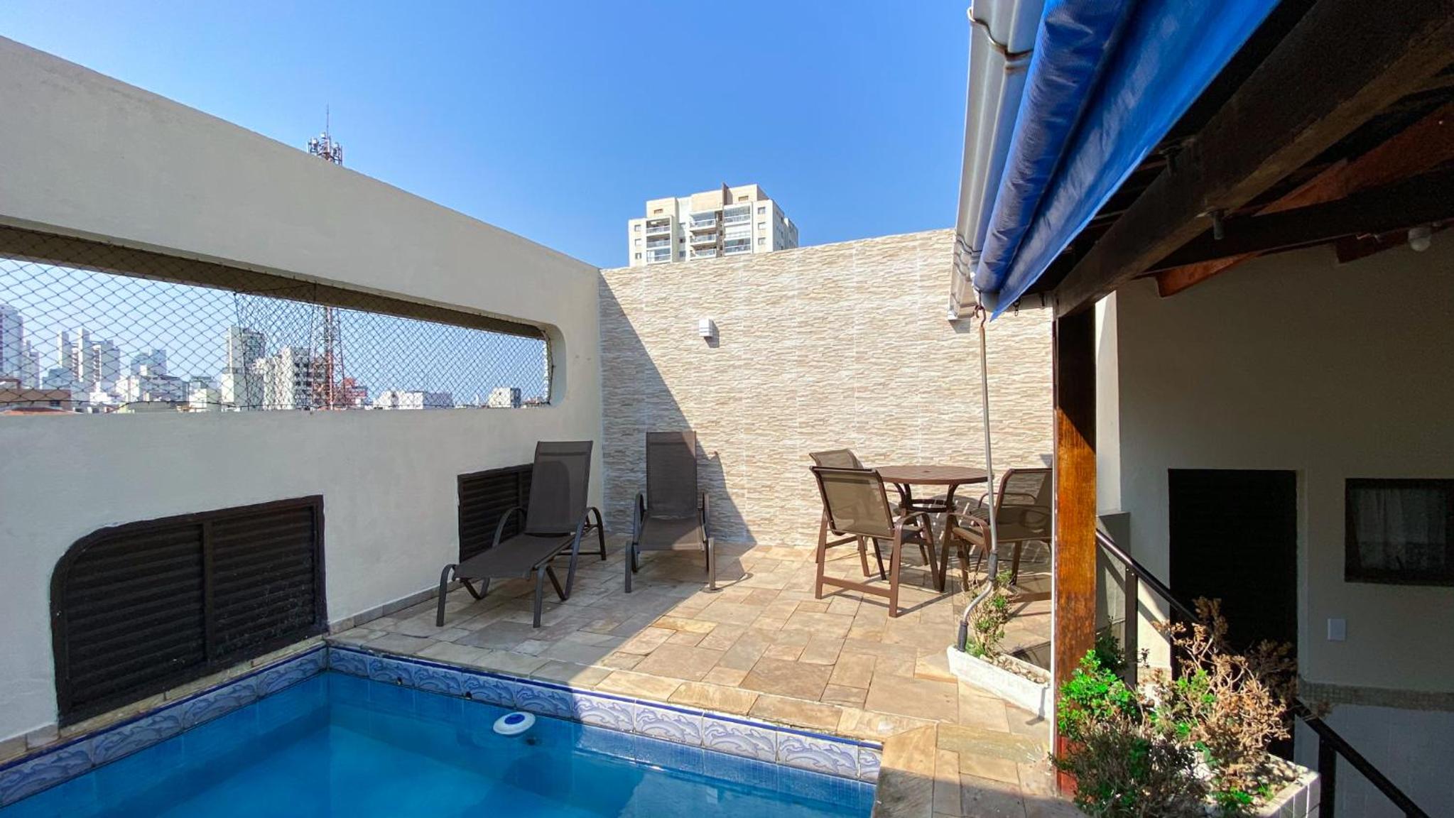 Penthouse Apartment - Photo 3