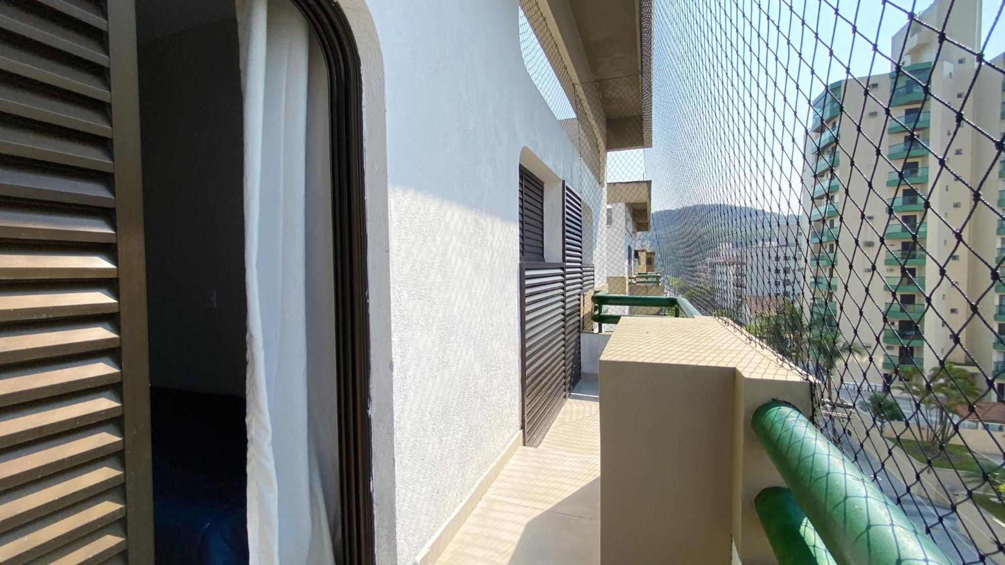 Penthouse Apartment - Photo 8