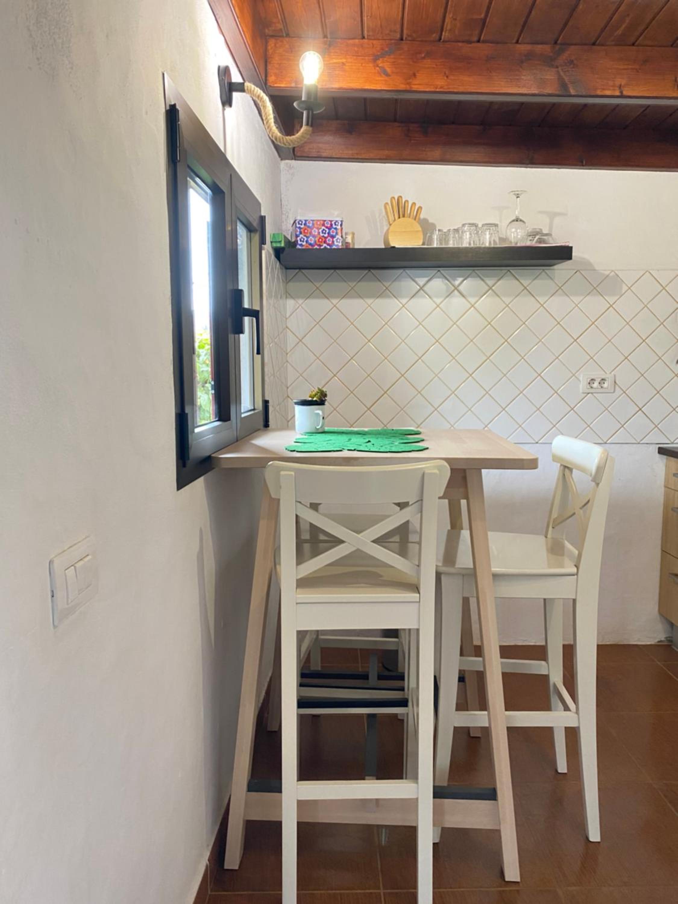 One-Bedroom House - Photo 10