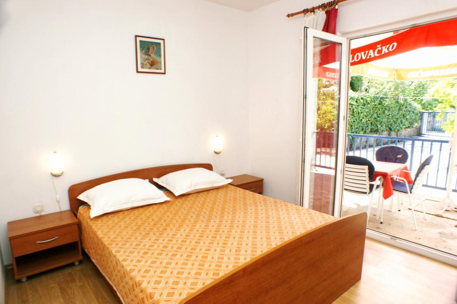 One-Bedroom Apartment with Terrace