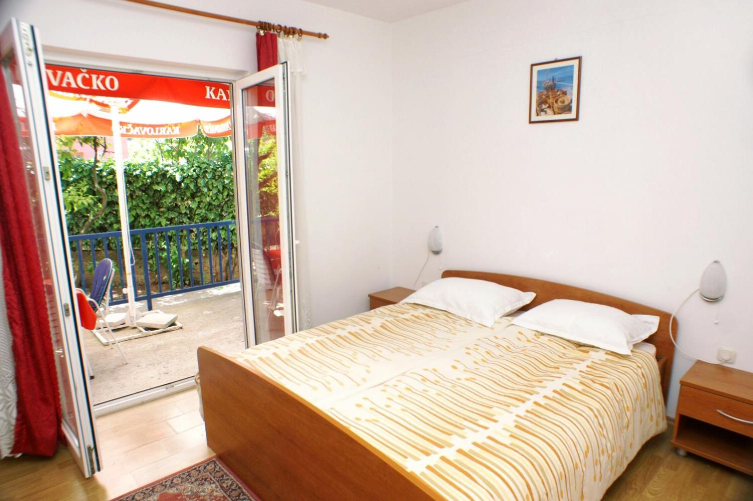 One-Bedroom Apartment with Terrace