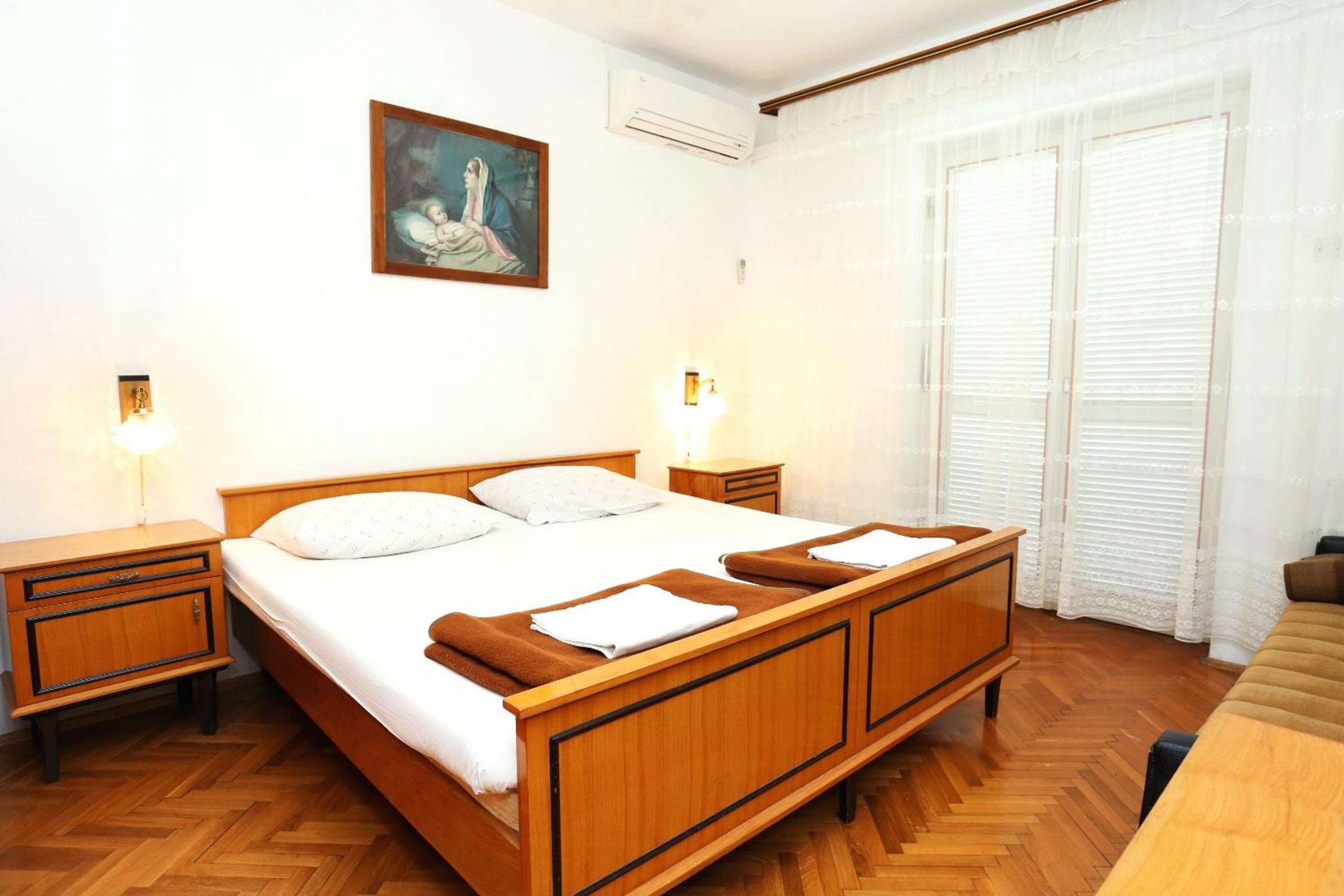Two-Bedroom Apartment with Balcony and Sea View