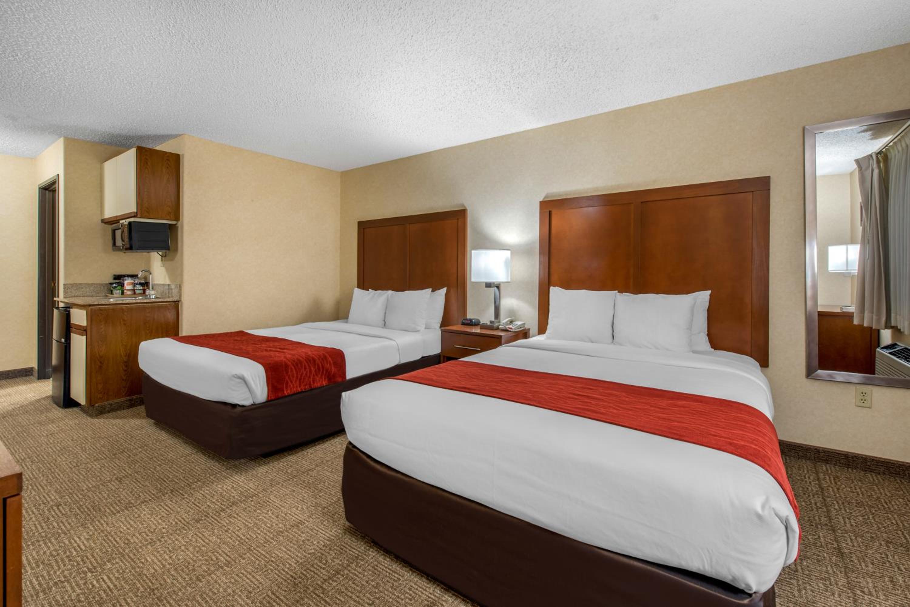 Double Room with Two Double Beds - Non-Smoking - Photo 7