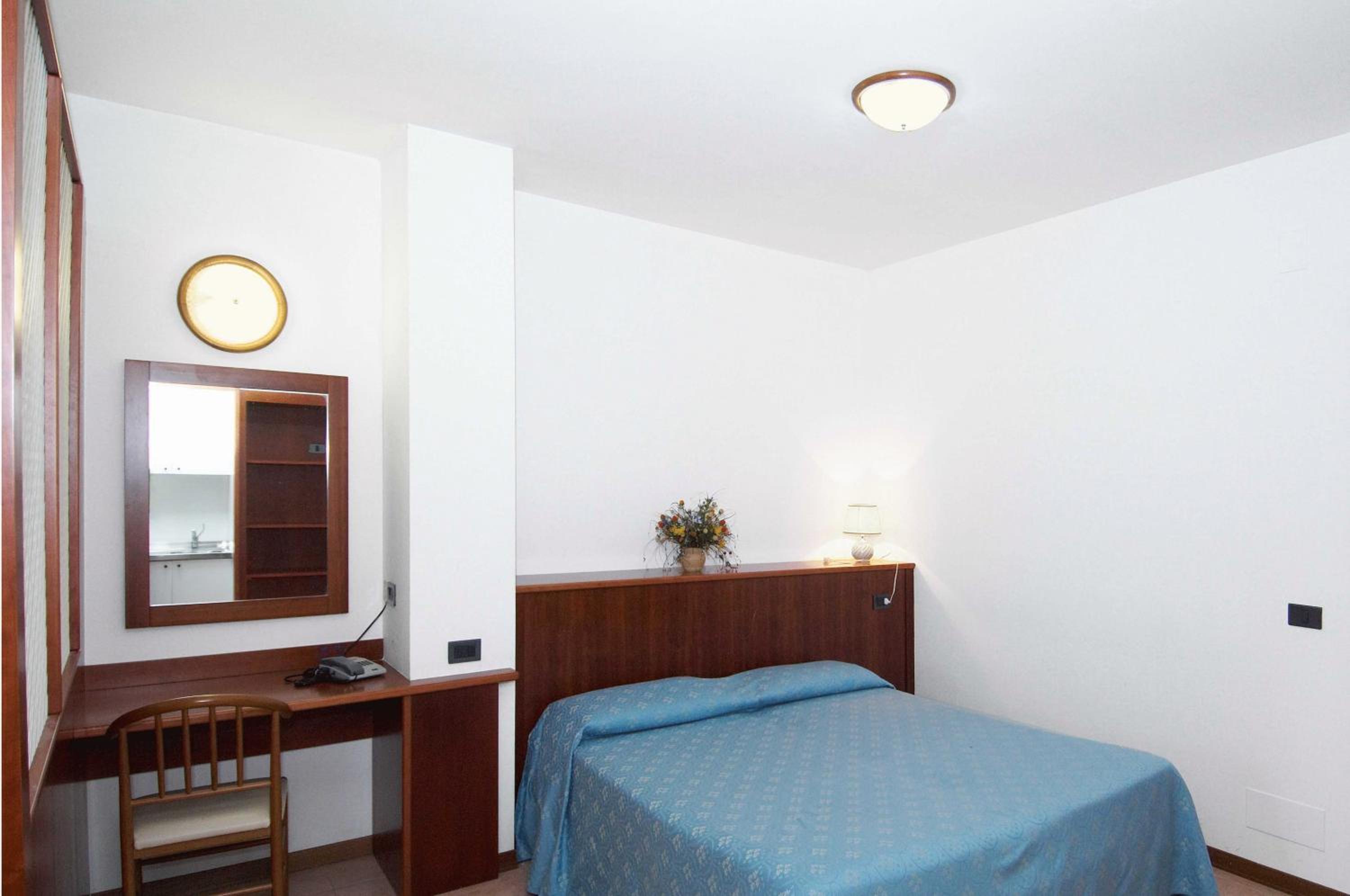 Superior Quadruple Room - Photo 5