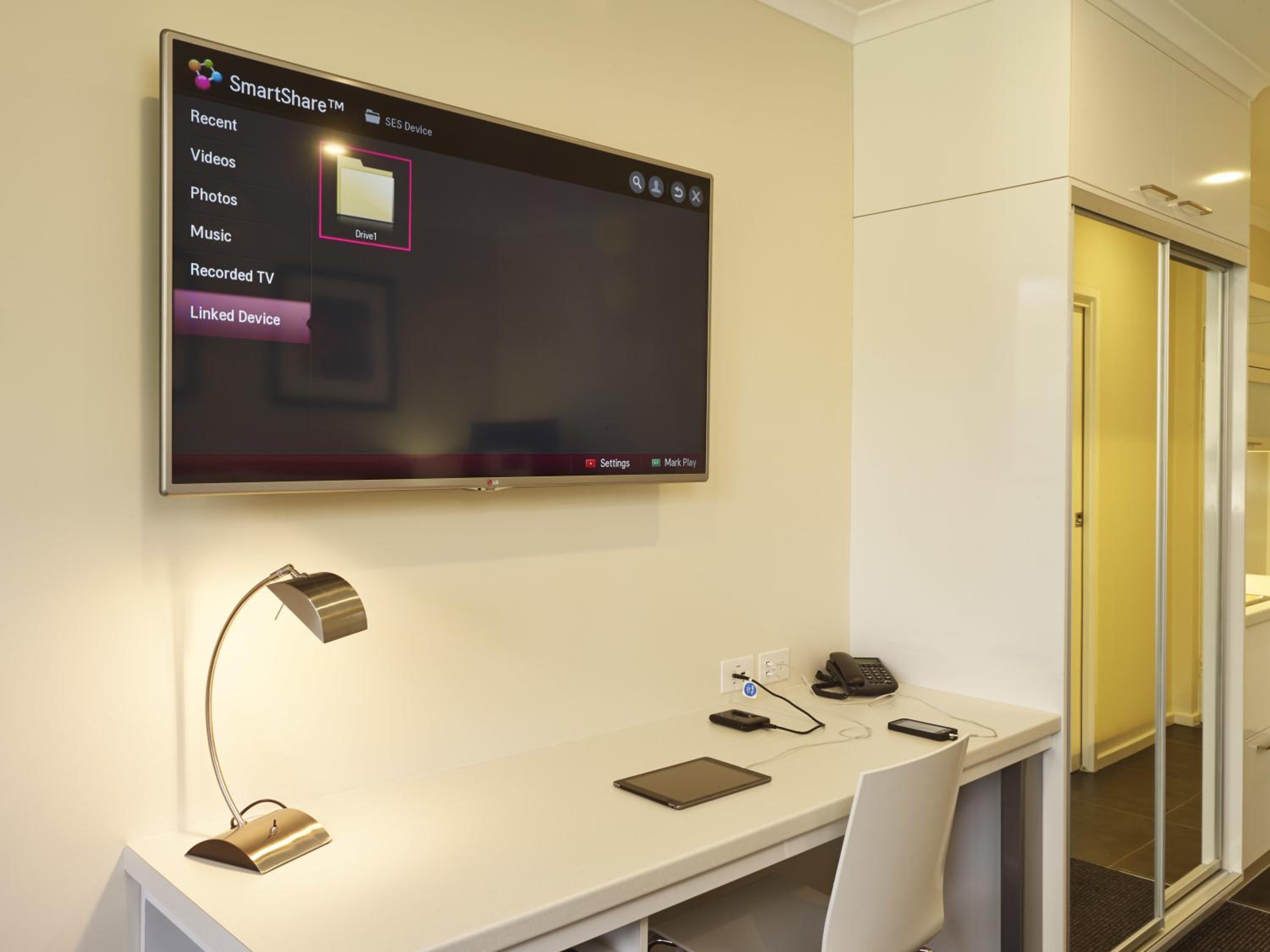 Premium Suite With Park View photo 2