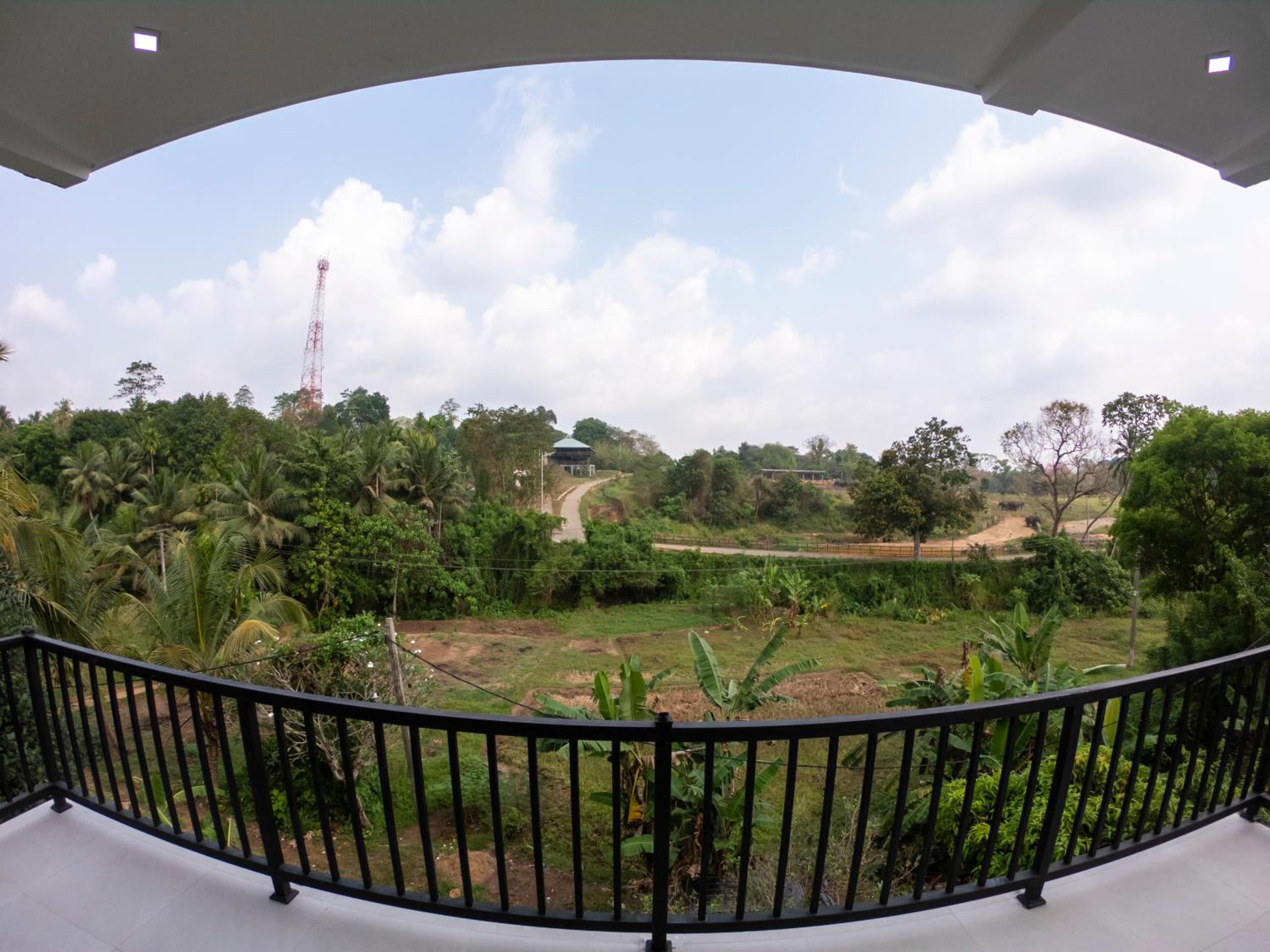 Double Room with Balcony (2 Adults + 1 Child) photo 1