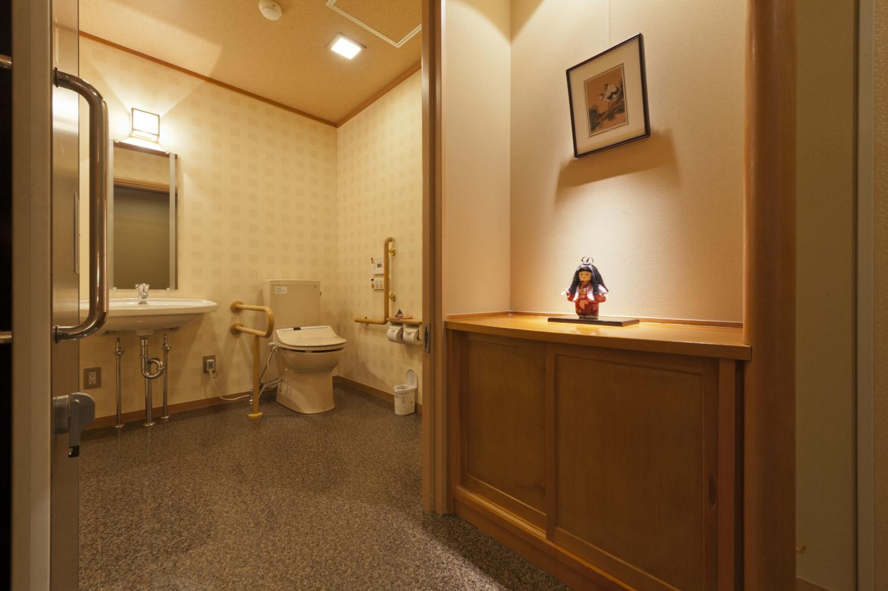 Room with Tatami Area and Mt.Fuji View - Low Floor - Annex thumbnail 6