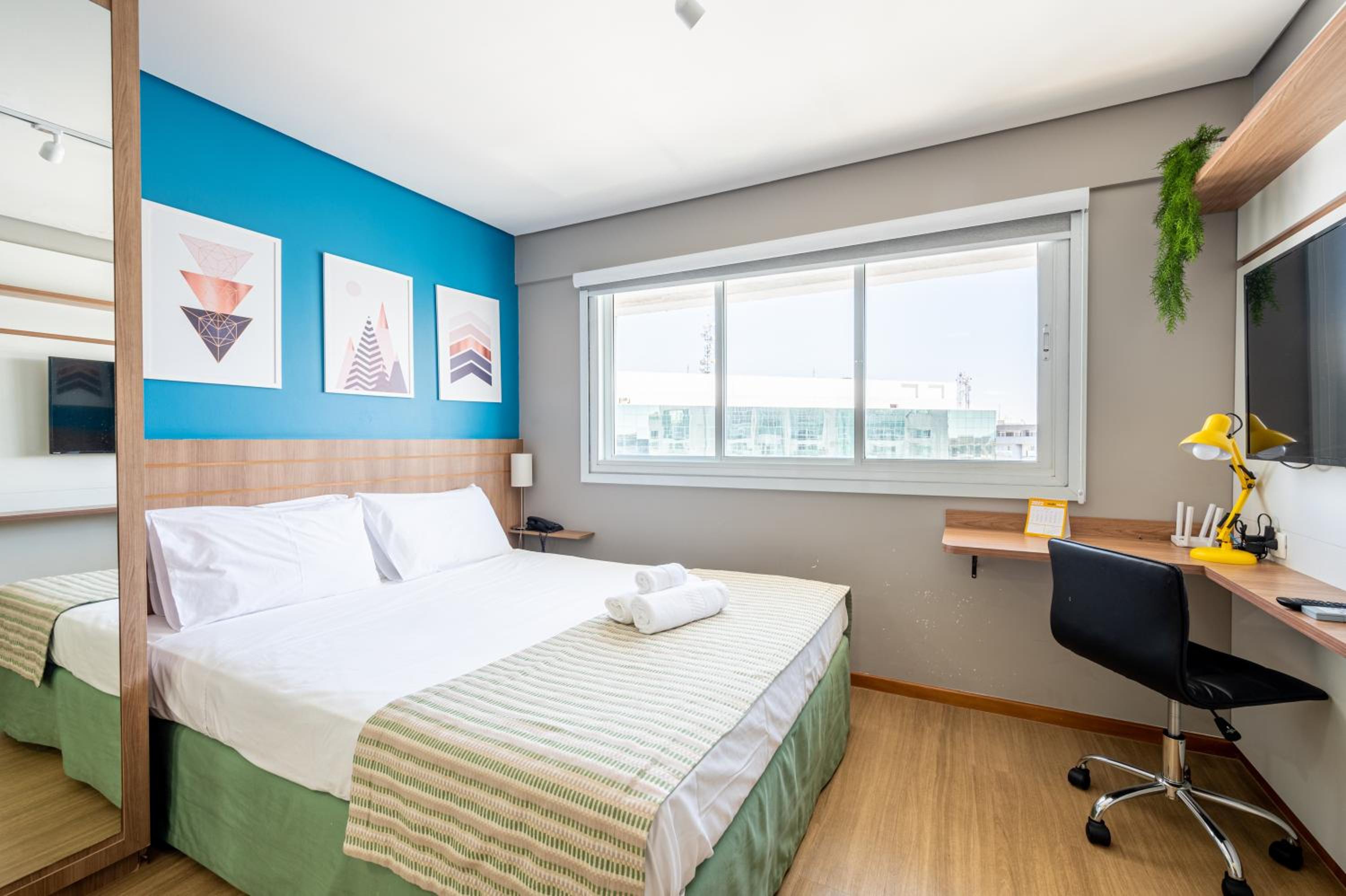 Studio Apartment