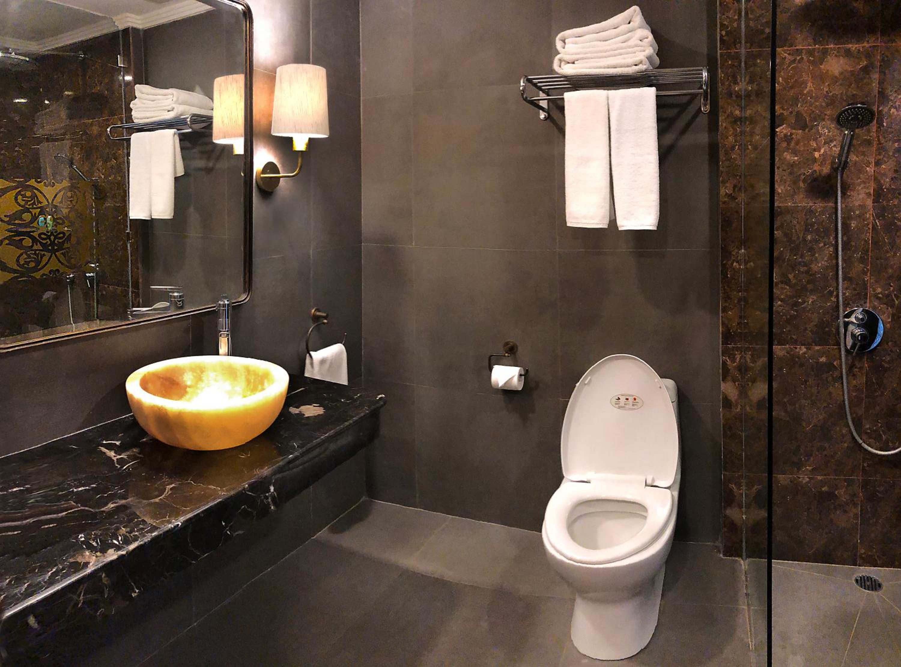Special Offer - Deluxe Room with Complimentary One Time Dinner for 2 people photo 2