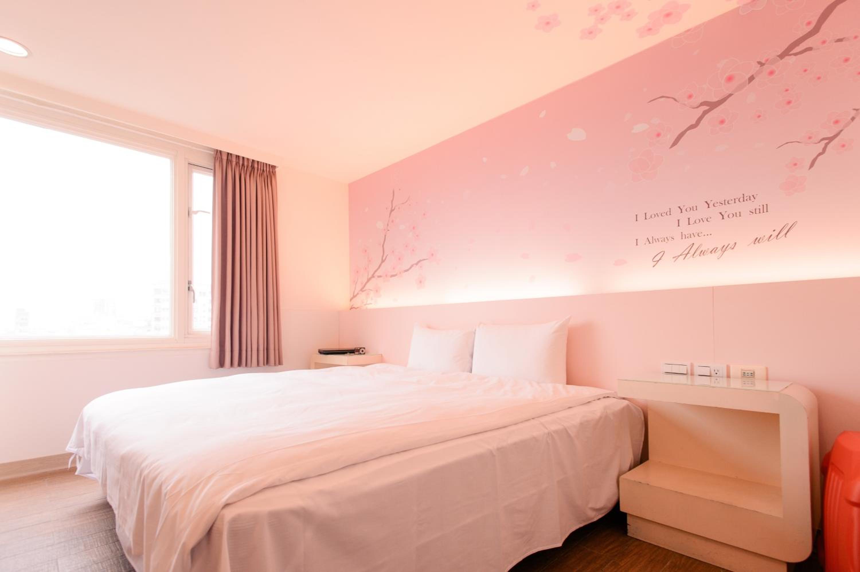 Deluxe Double Room With City View