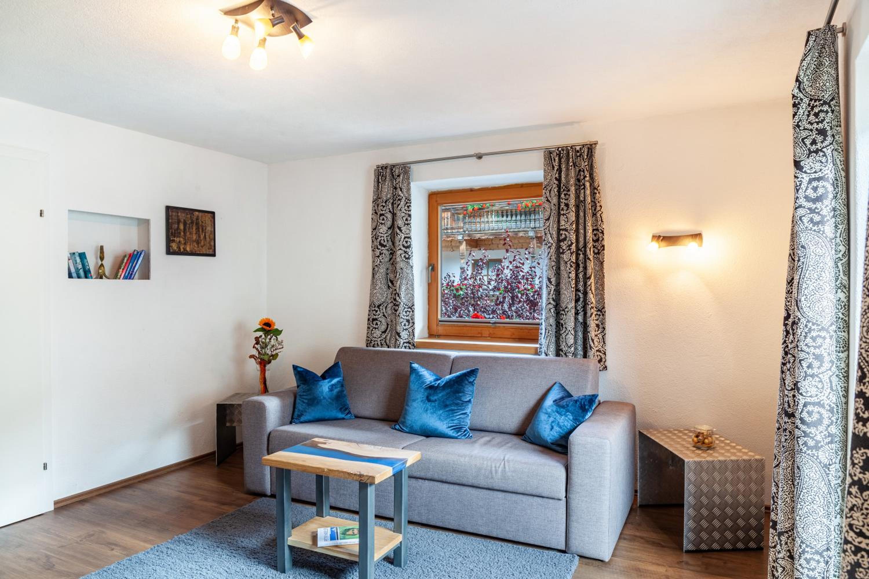 Superior One-Bedroom Apartment with Balcony