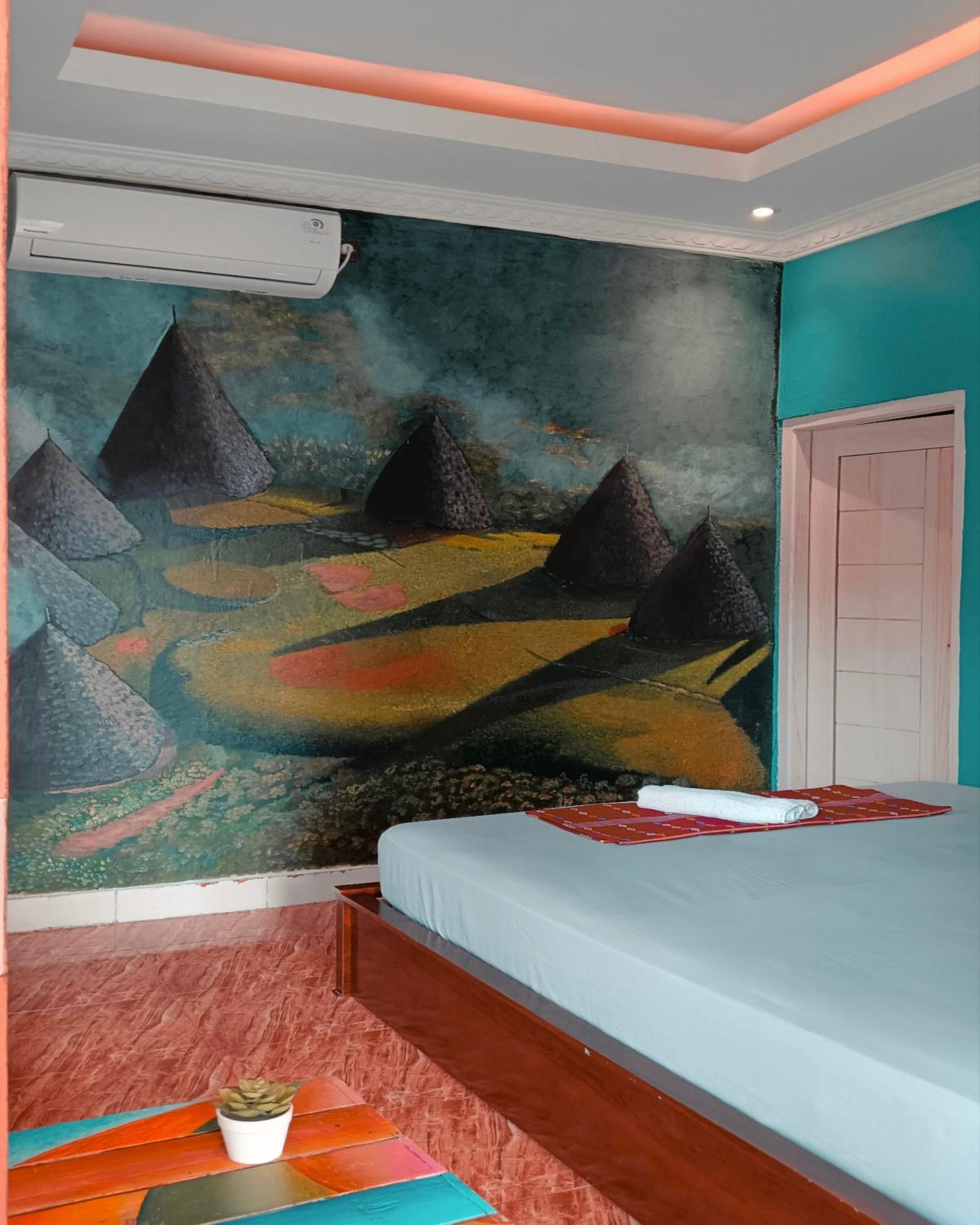 Double Room with Private Bathroom - Photo 4