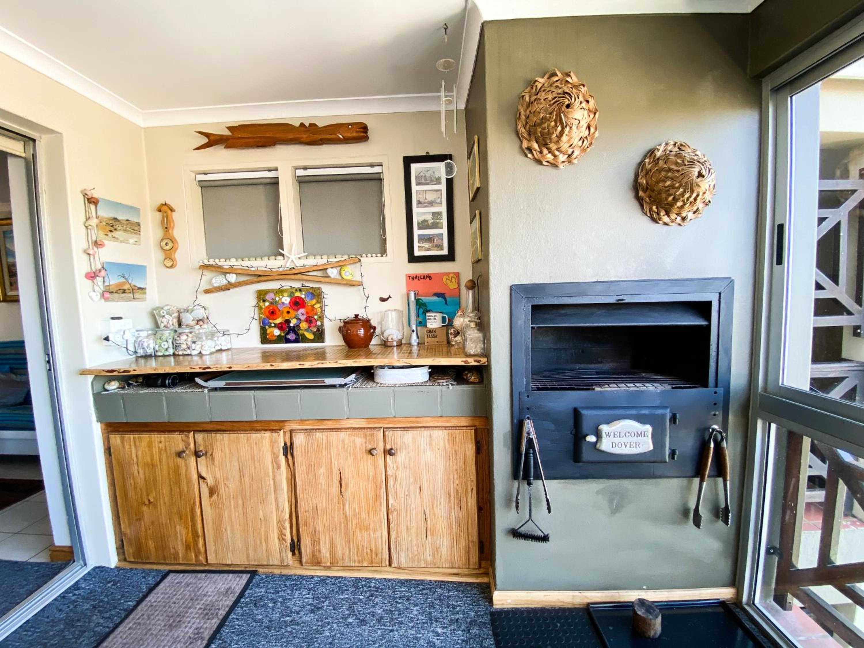 Two-Bedroom Apartment - Photo 11
