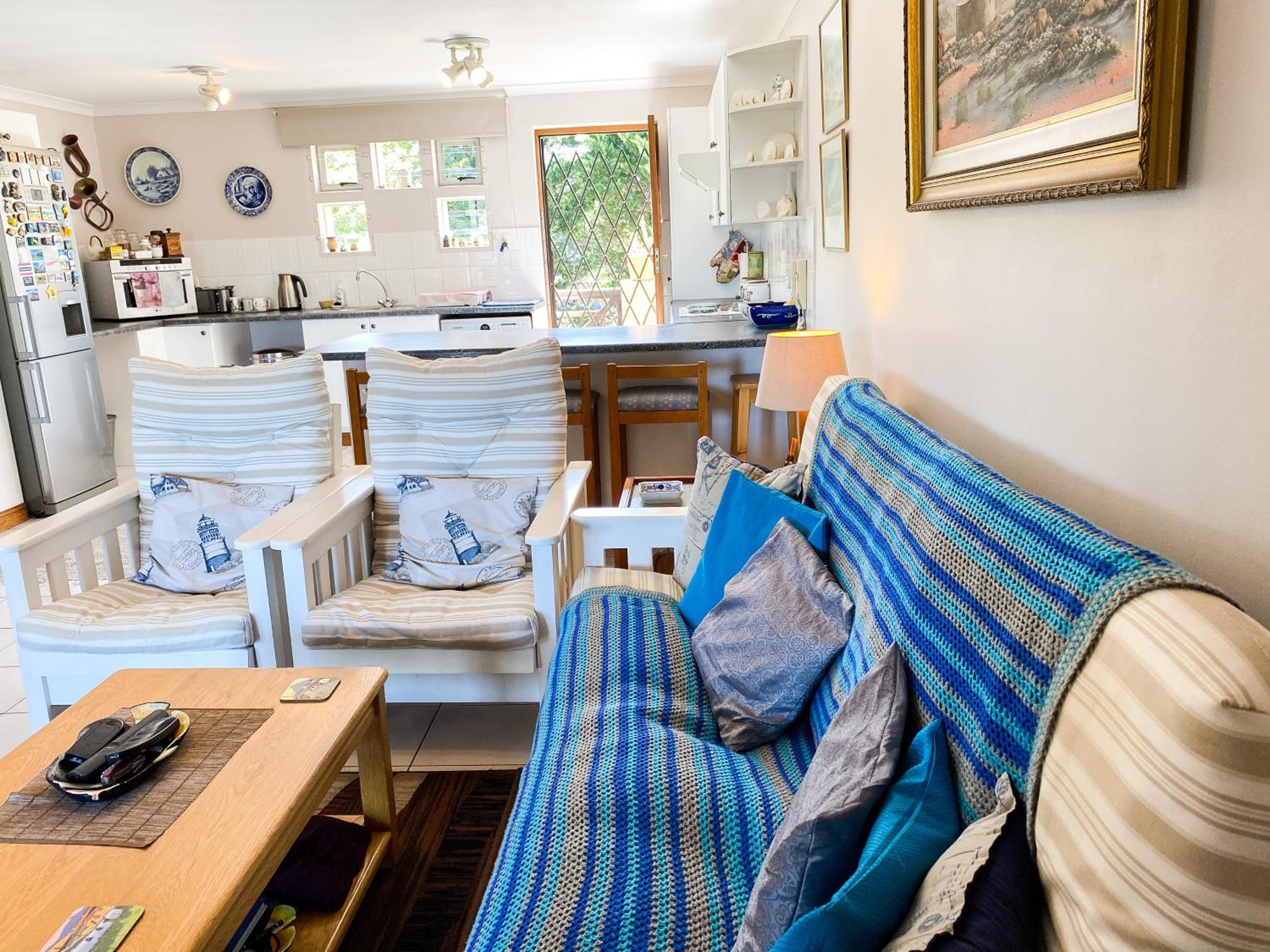 Two-Bedroom Apartment - Photo 19