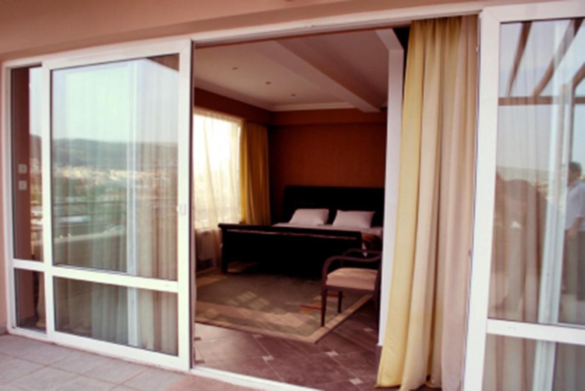 Penthouse Suite photo 1