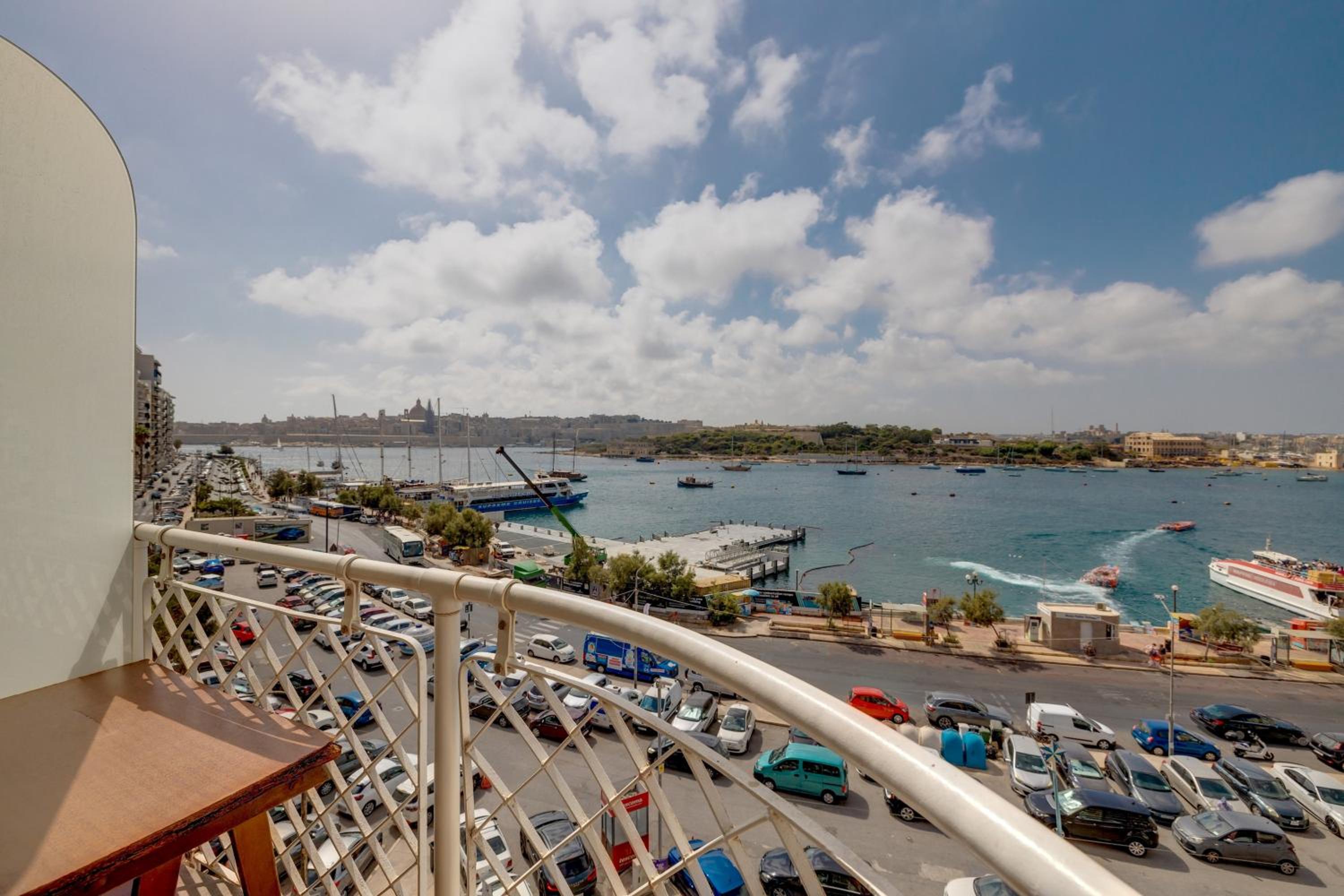 Apartment with Sea View - Photo 54