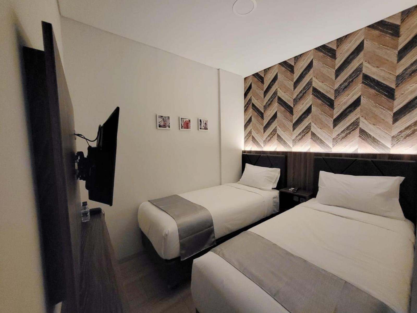 Deluxe Twin Room - Photo 4