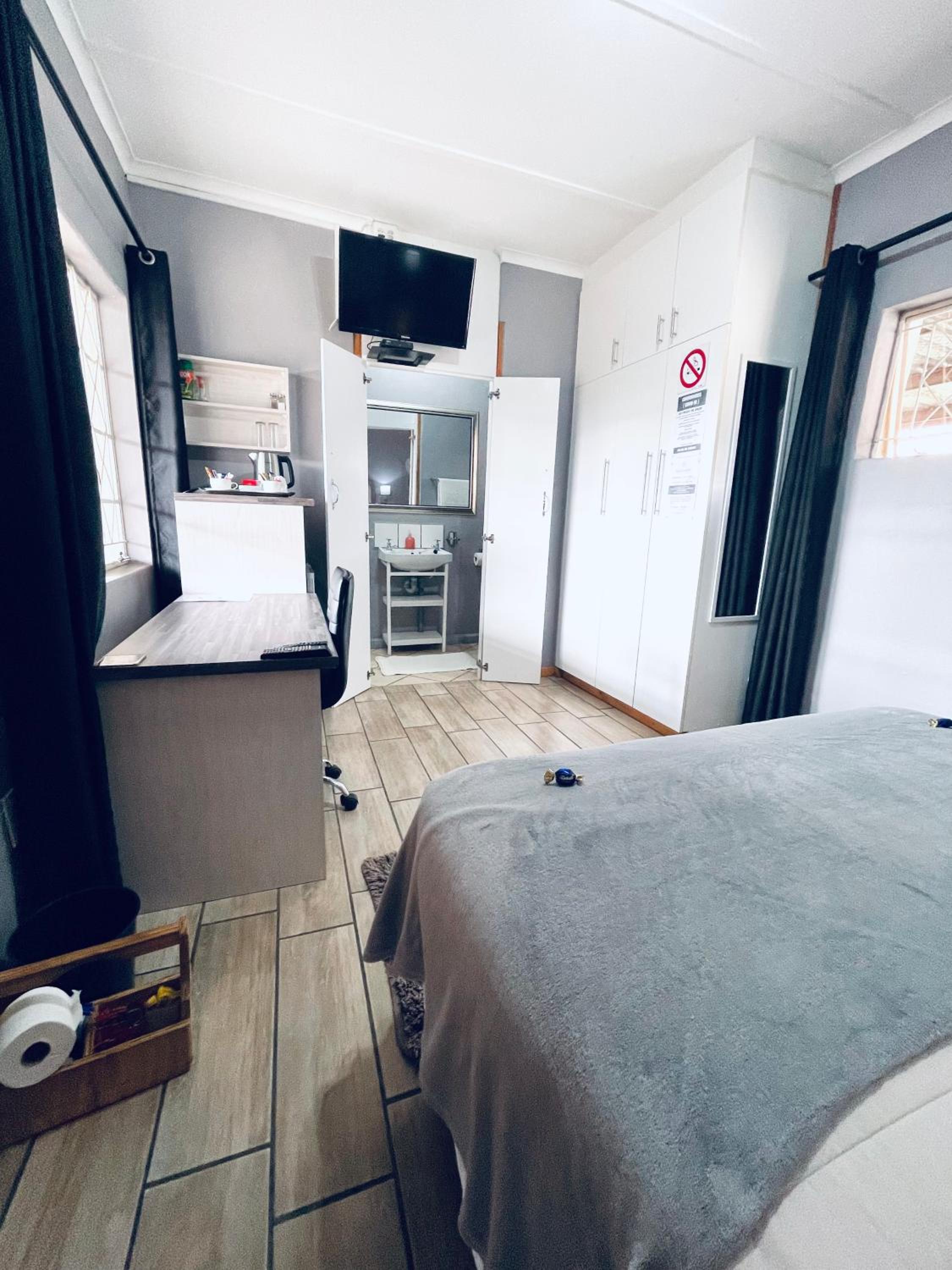 Double Room - Photo 6