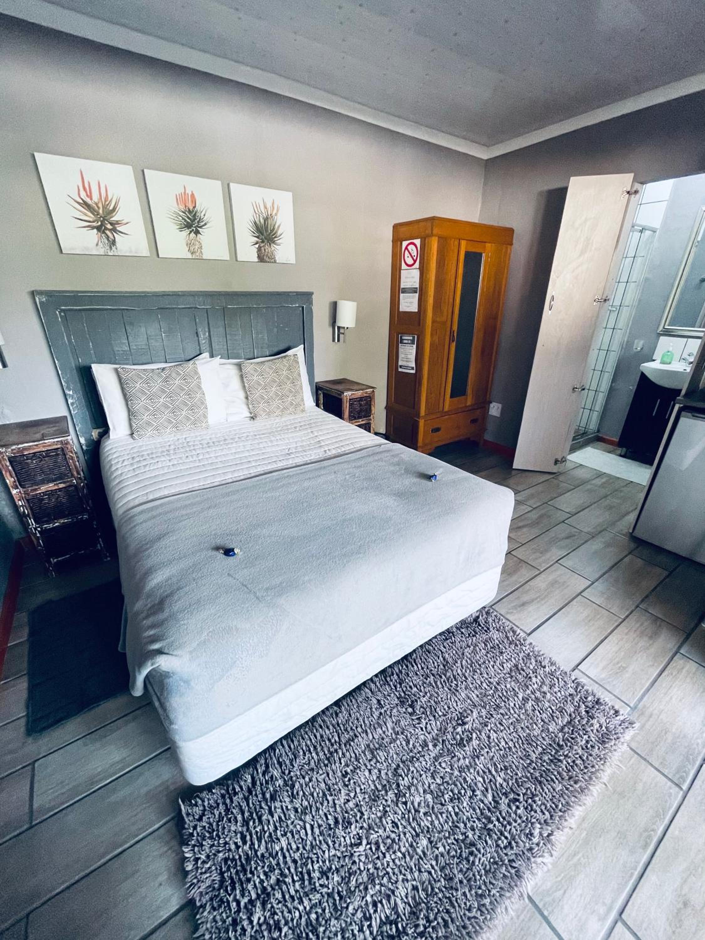  Double Room - Photo 1