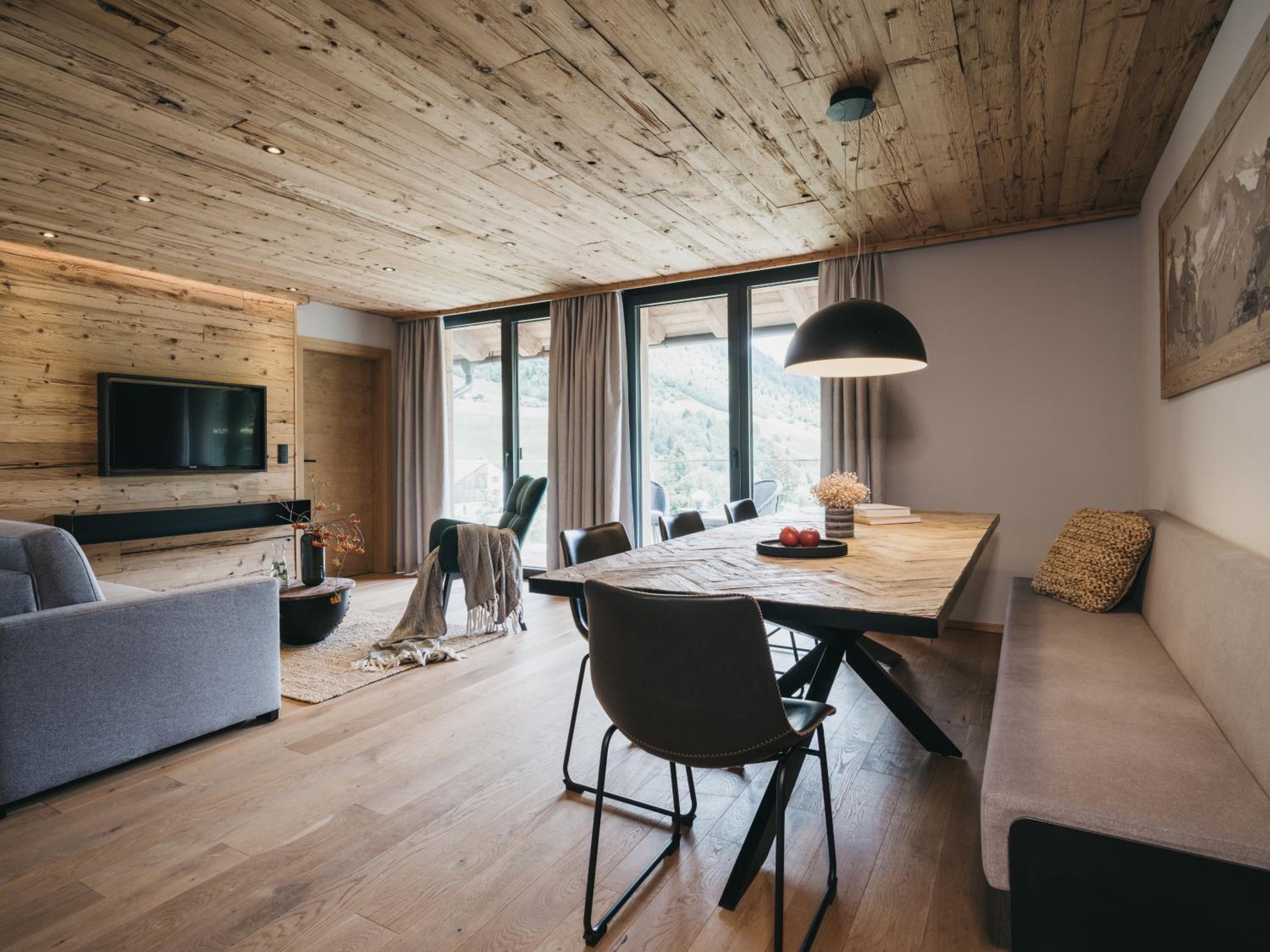 Four Room Apartment Superior II