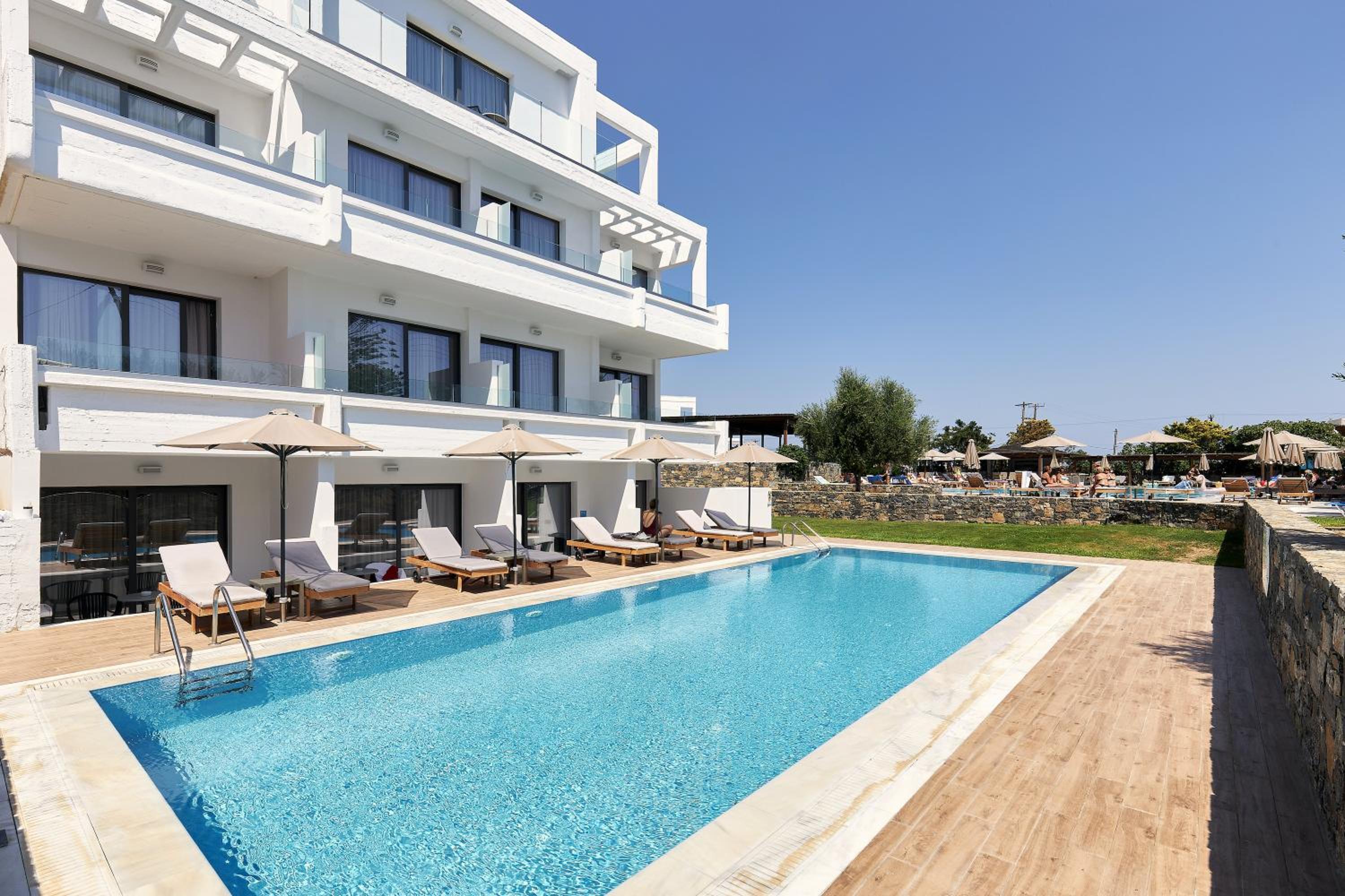 Superior Double Room with Shared Pool
