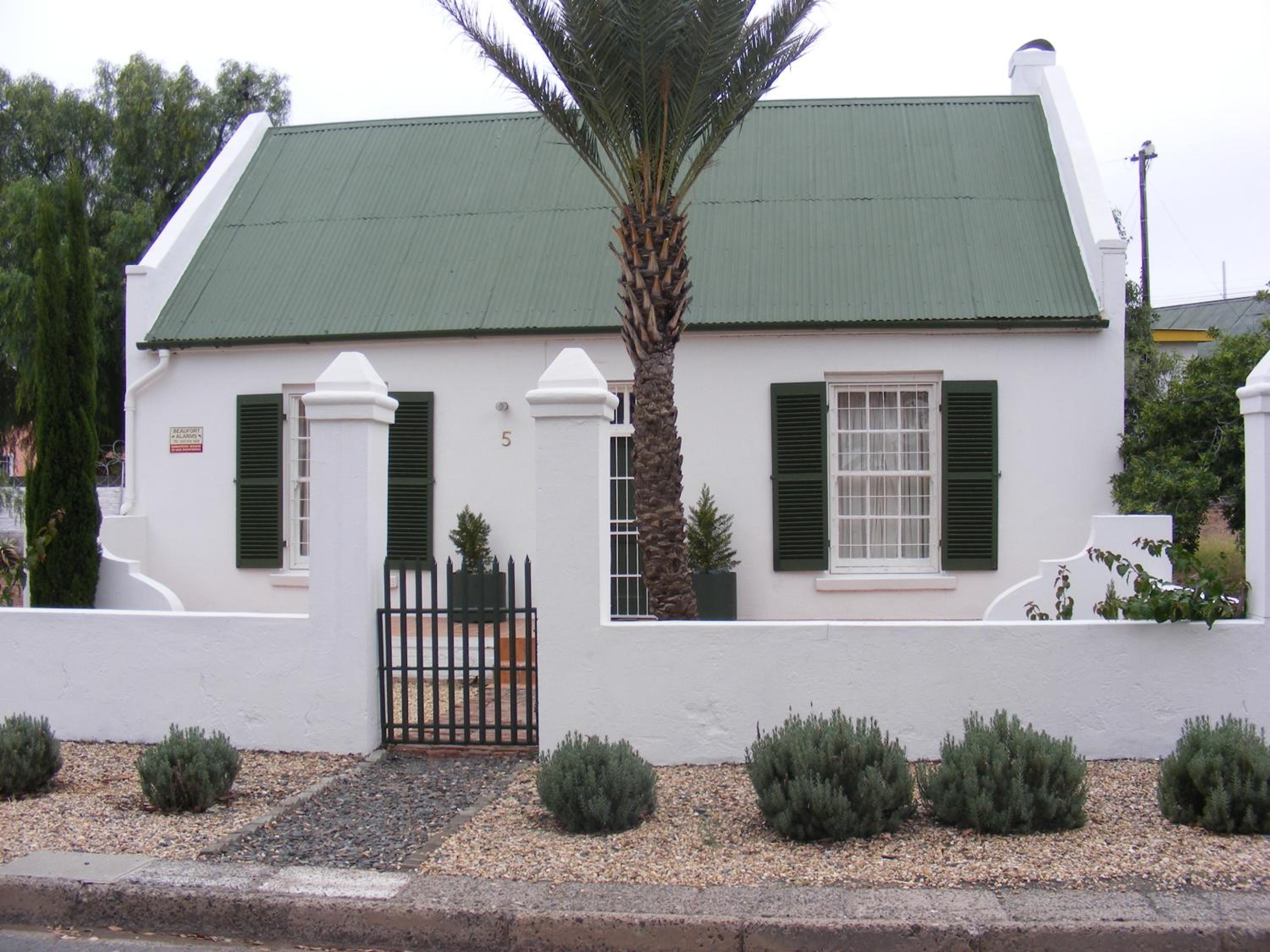 Two-Bedroom Cottage - Photo 3
