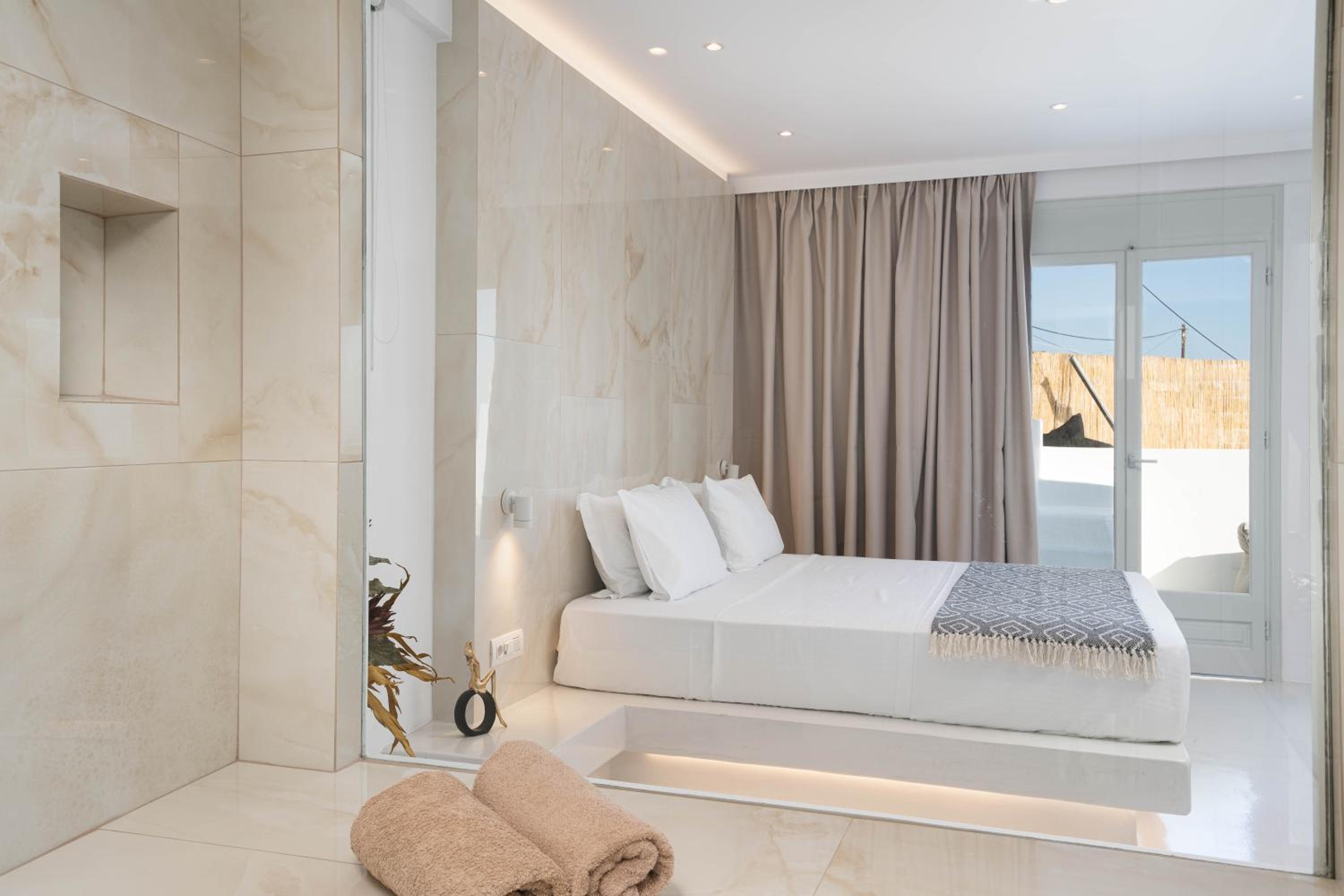 Suite with Sea View, Private Heated Pool & Steam Room - A1 - Photo 12