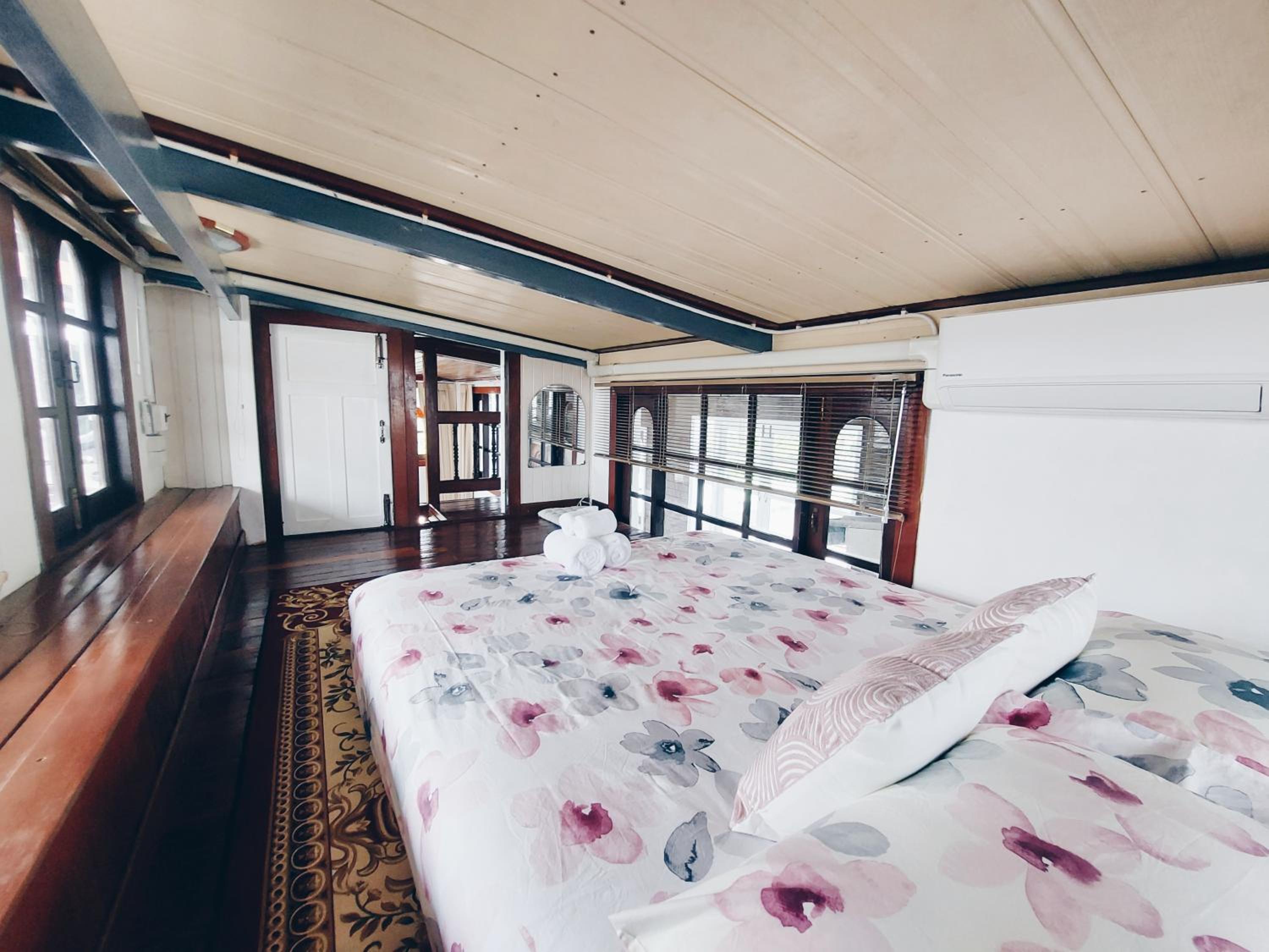 Duplex Quadruple Room - Photo 3
