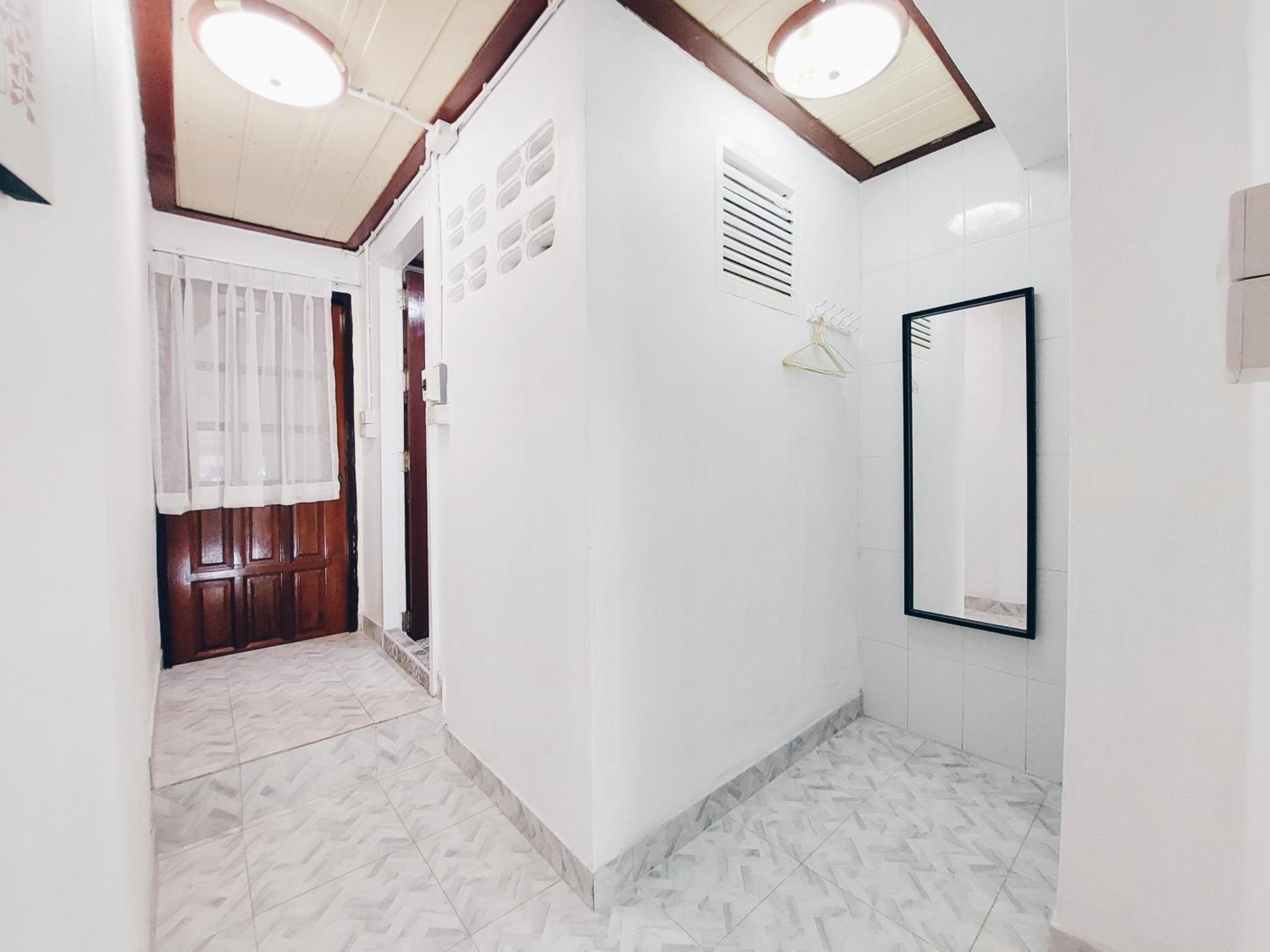Deluxe Family Suite - Photo 6