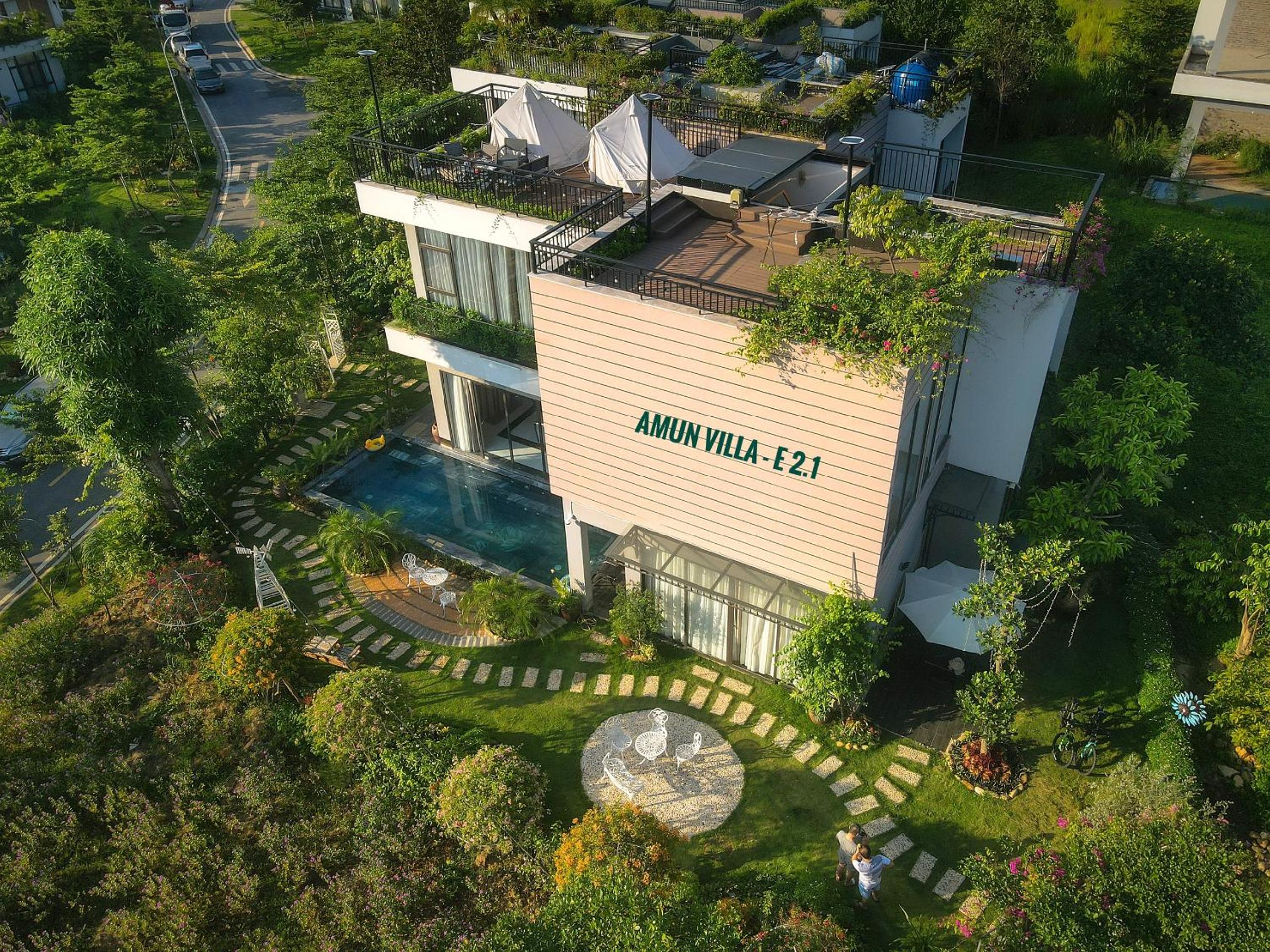 Three-Bedroom Villa photo 3