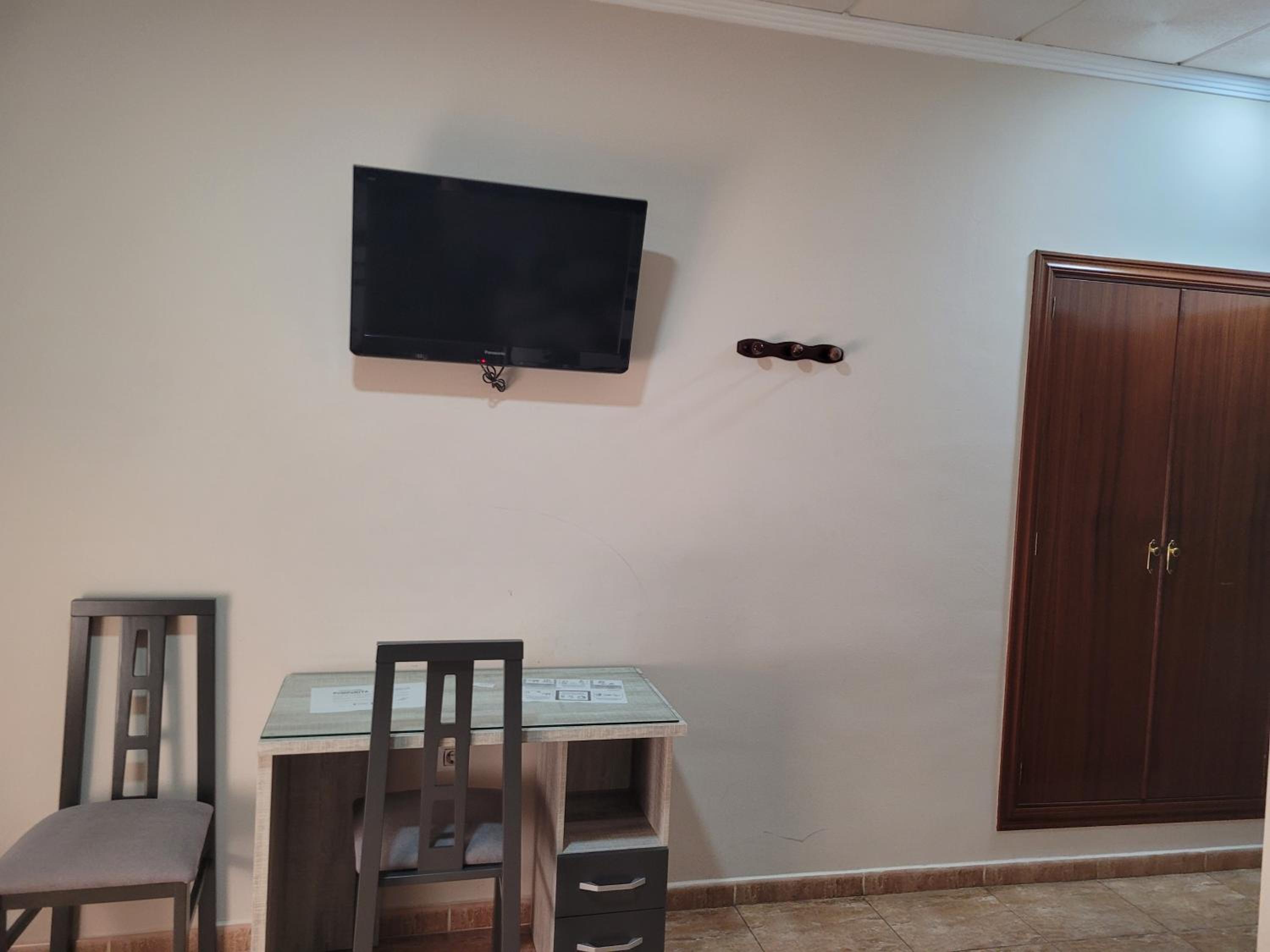 Double or Twin Room photo 2