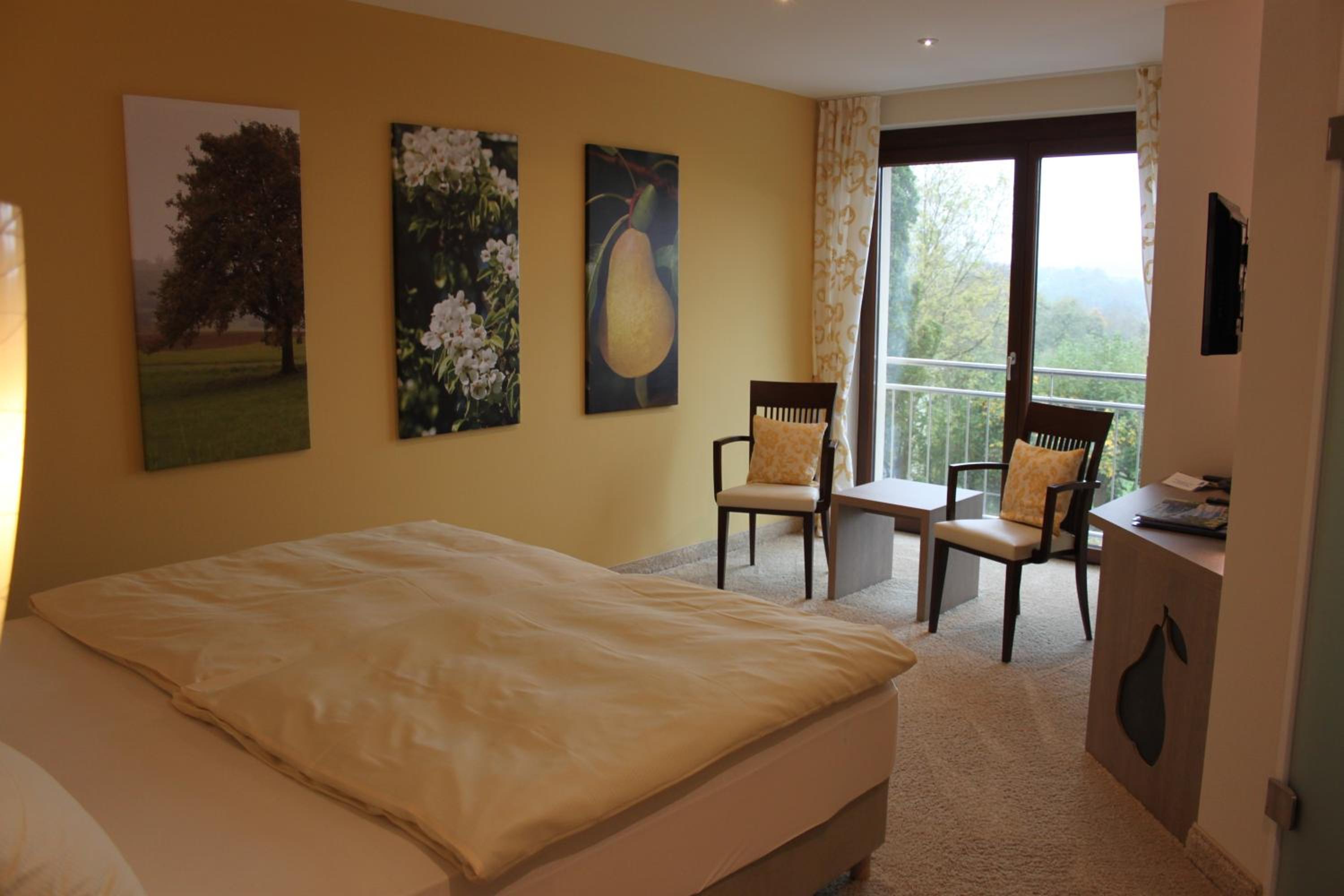 Double Room with Shower - Non-Smoking  - Photo 3