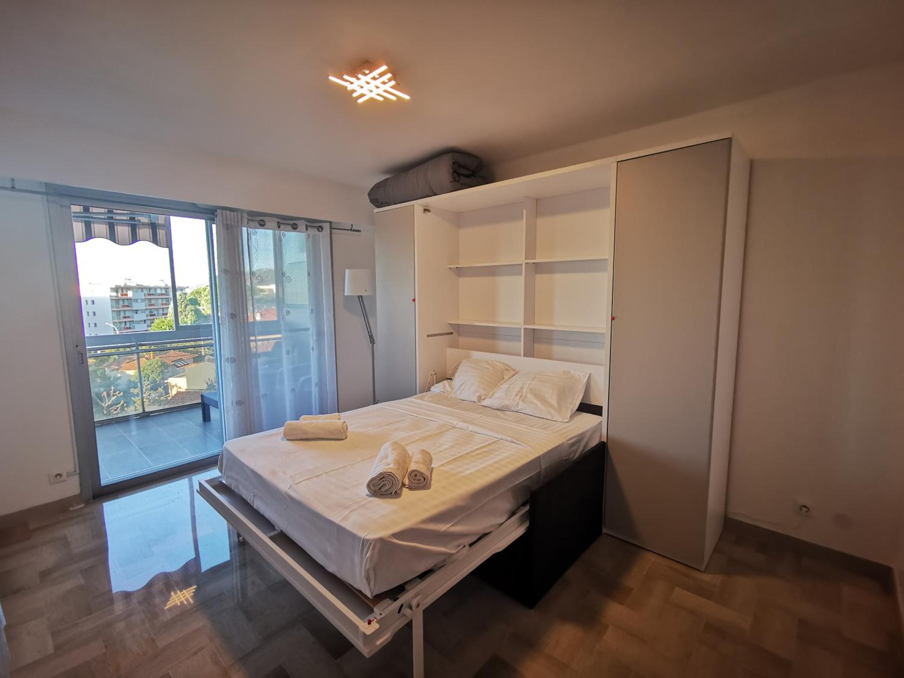 Studio Apartment with Sea View photo 1
