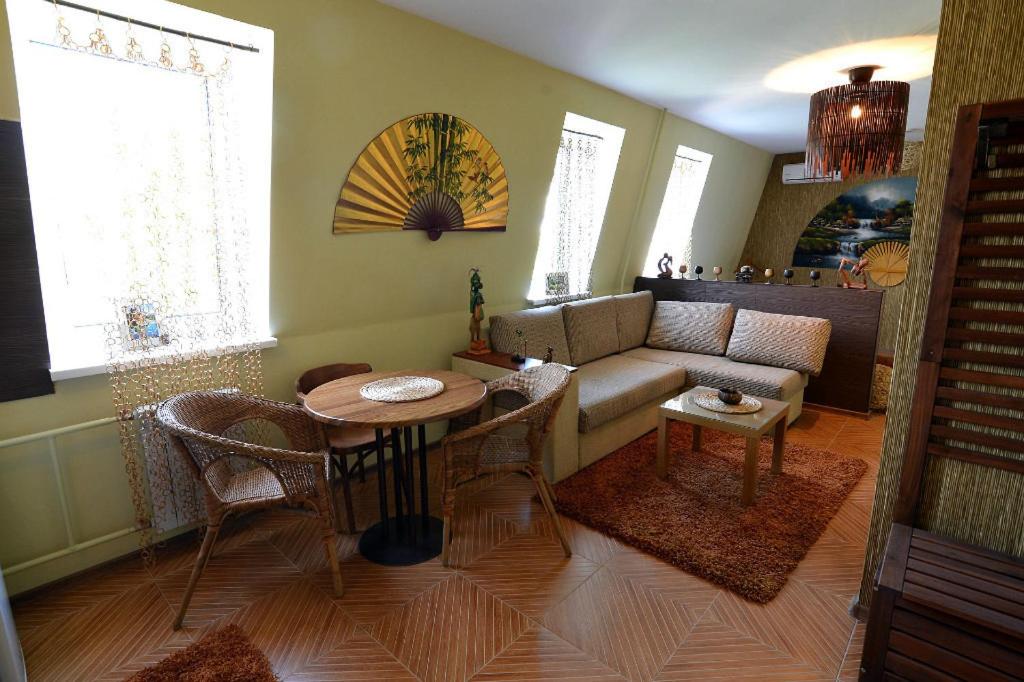 Studio Apartment