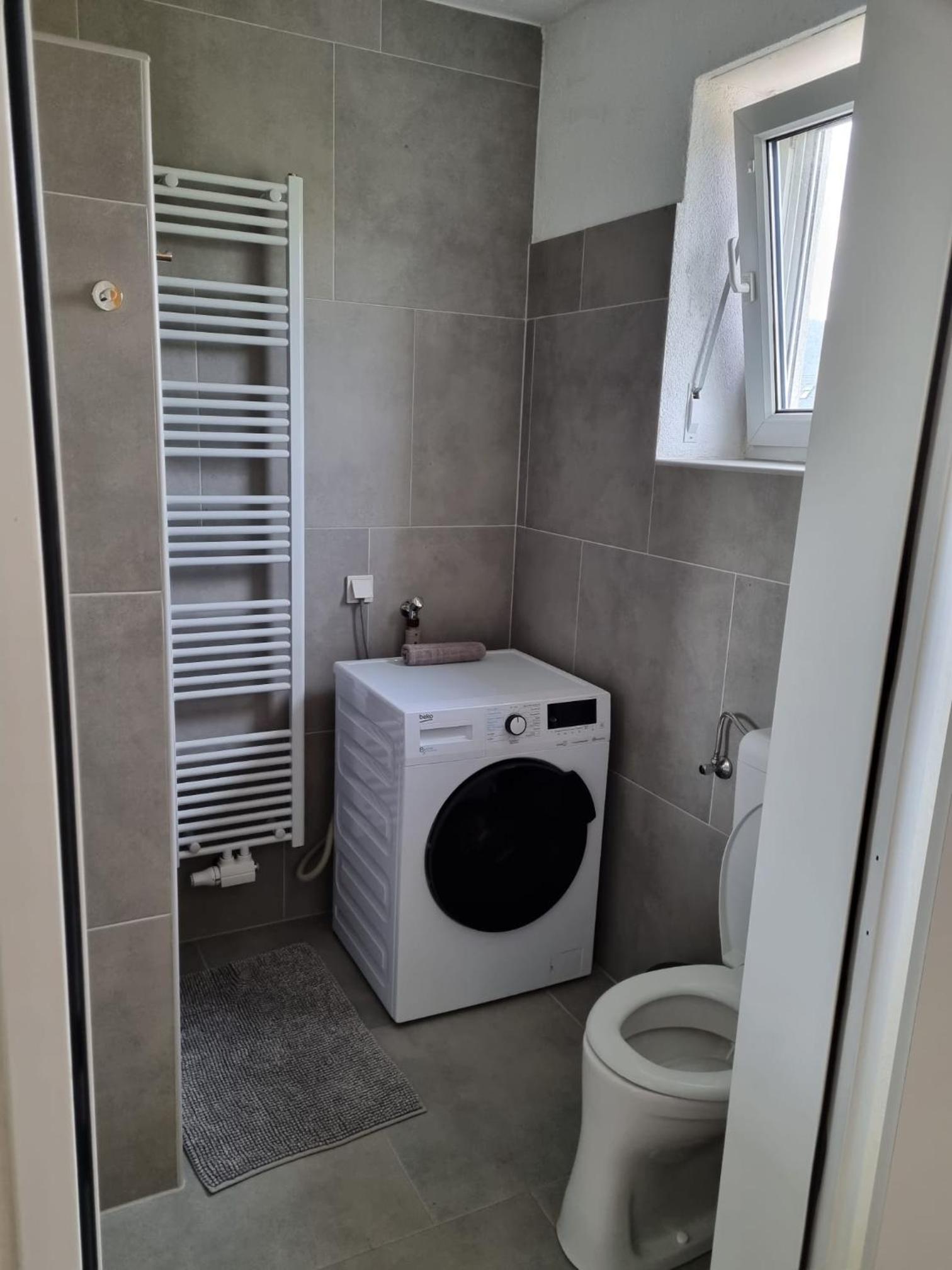 Double or Twin Room - Photo 3