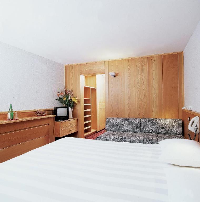 Double Room - Photo 4