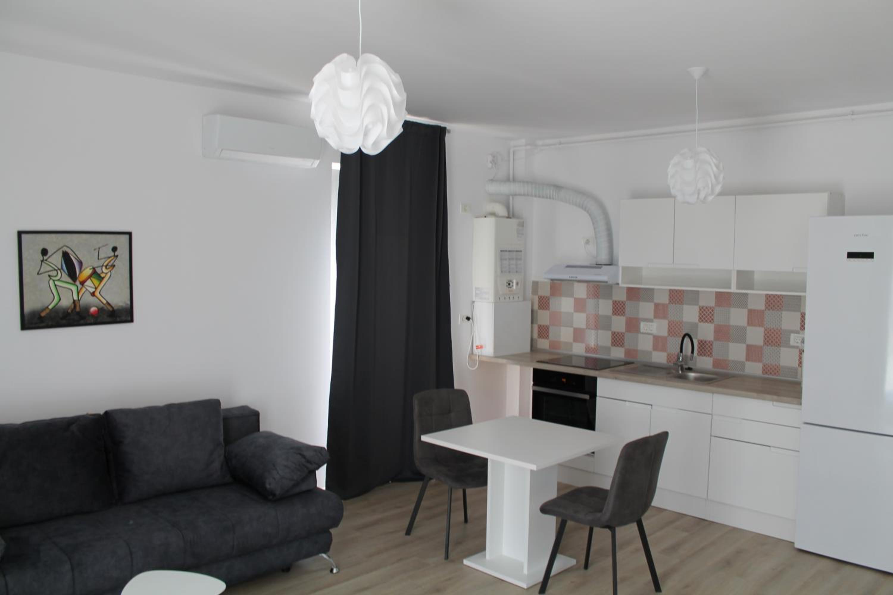 Apartment - Ground Floor - Photo 4