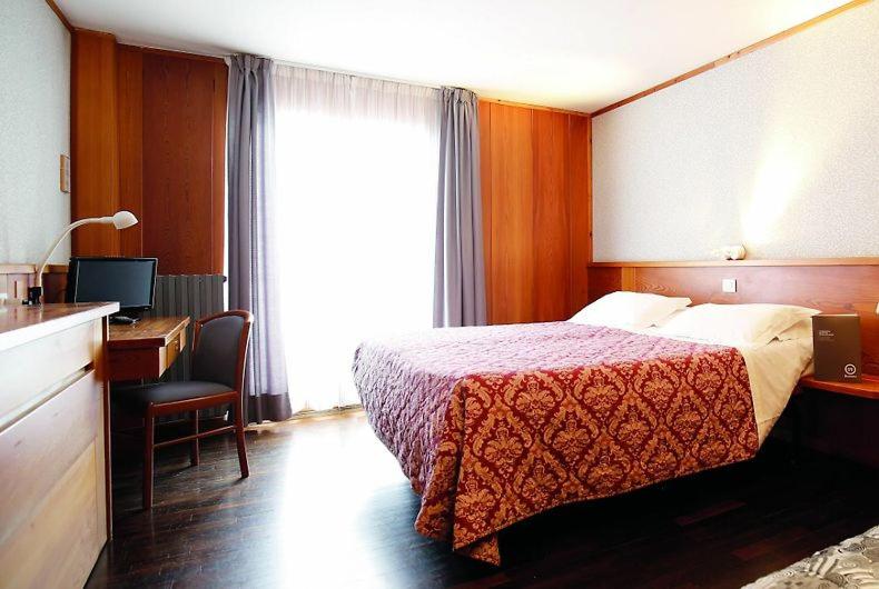 Double Room - Photo 2