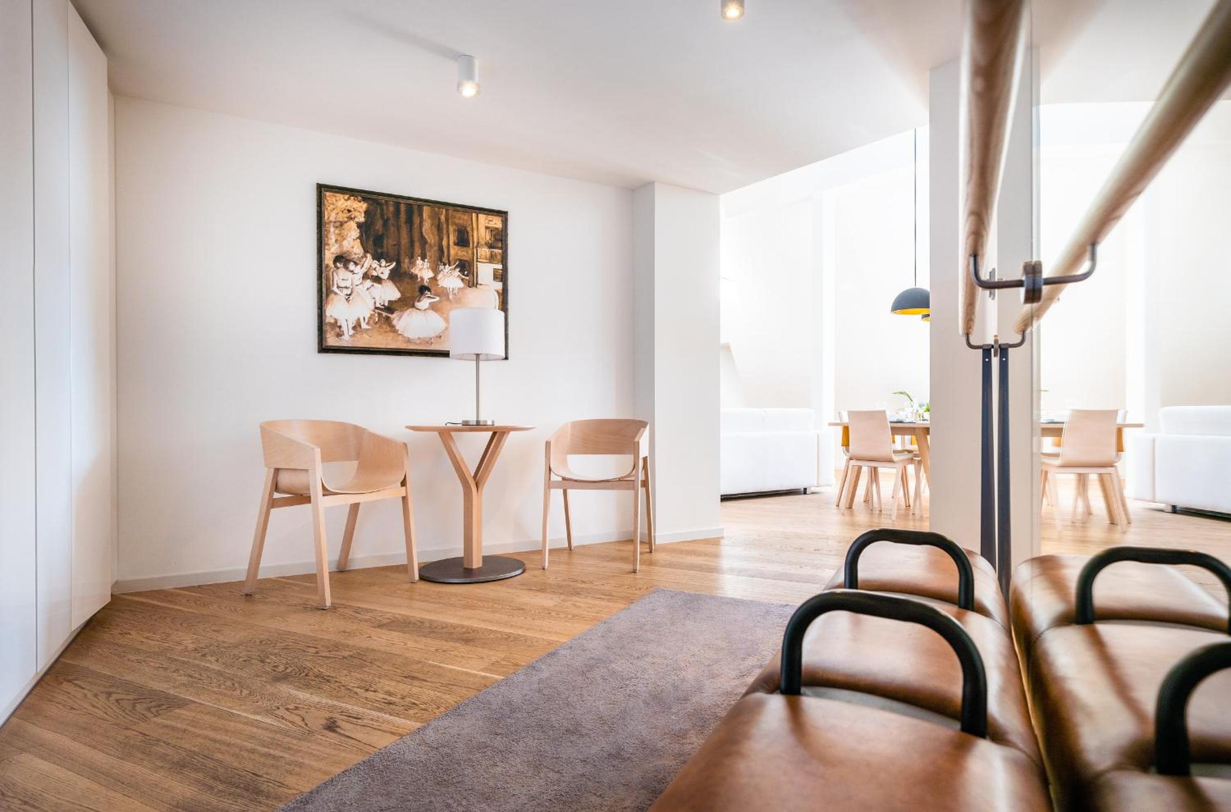 Apartment thumbnail 6