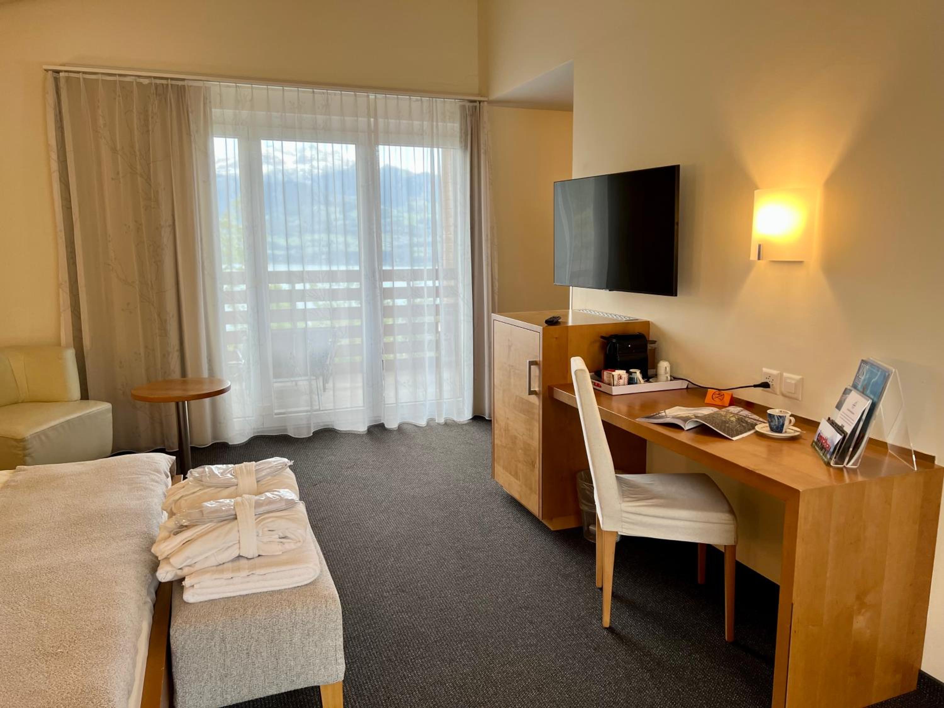 Junior Suite With Lake View - Annex photo 2