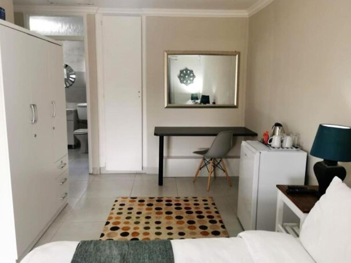 Deluxe Queen Room photo 3
