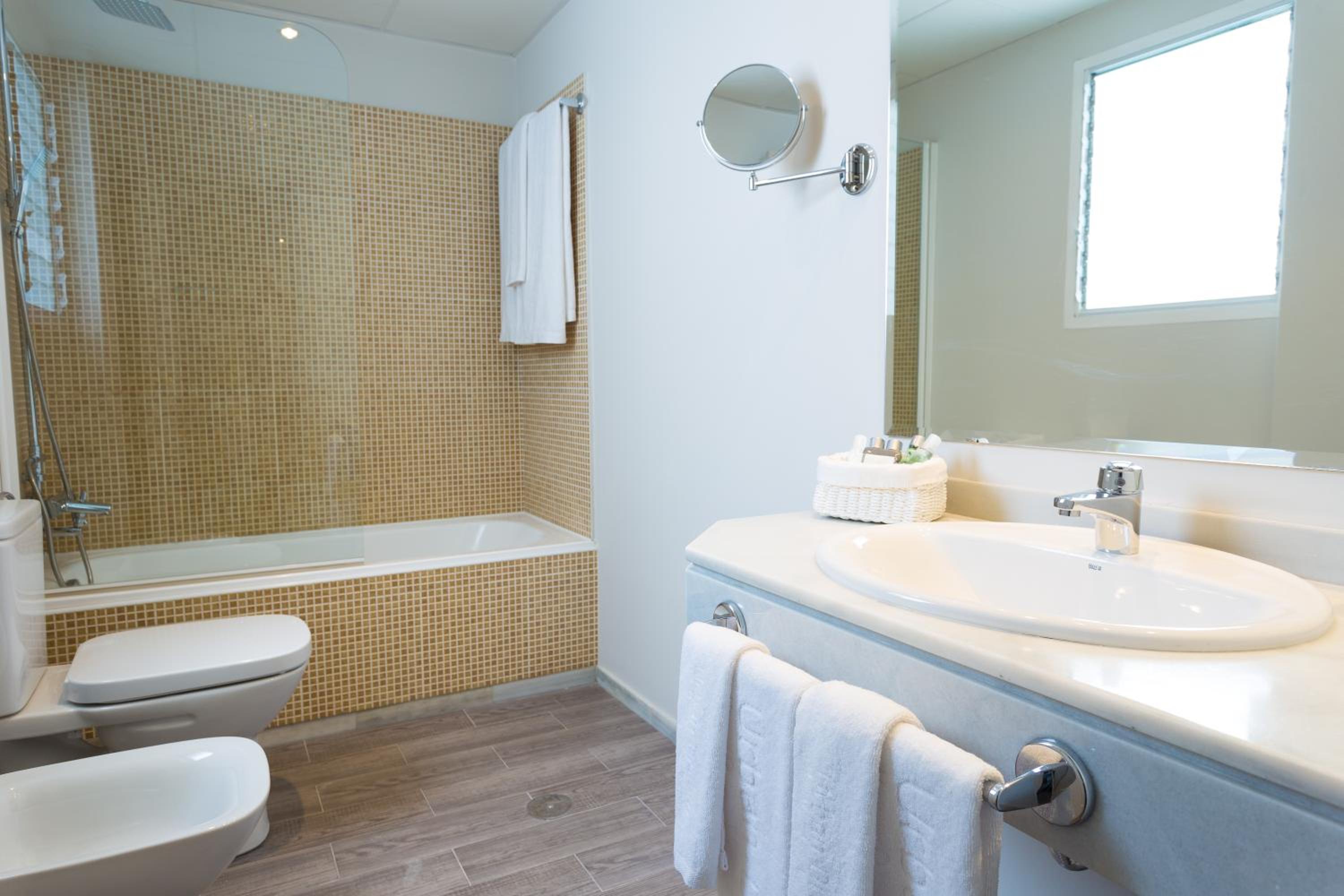 Premium Double Room photo 3