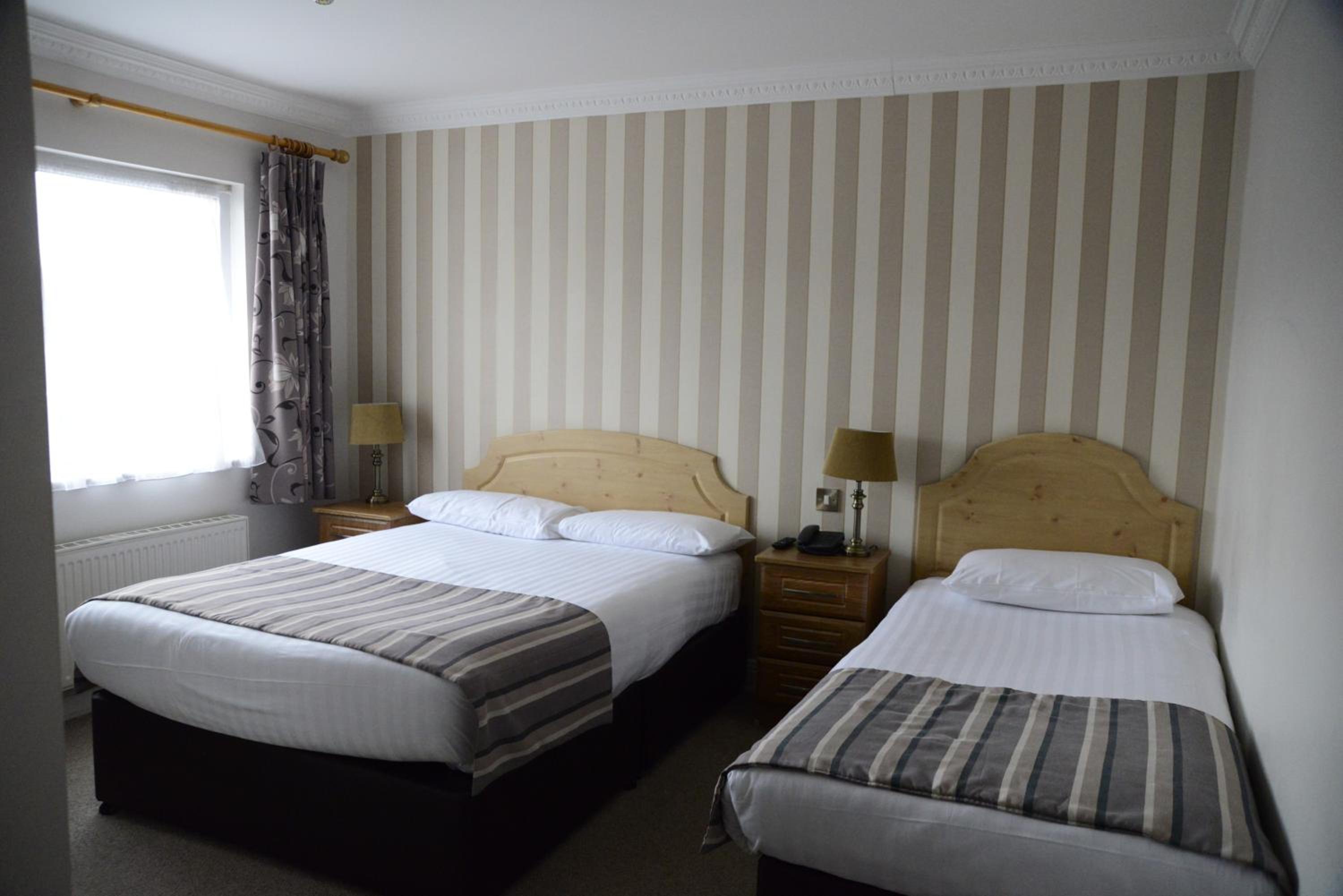 Standard Triple Room photo 2