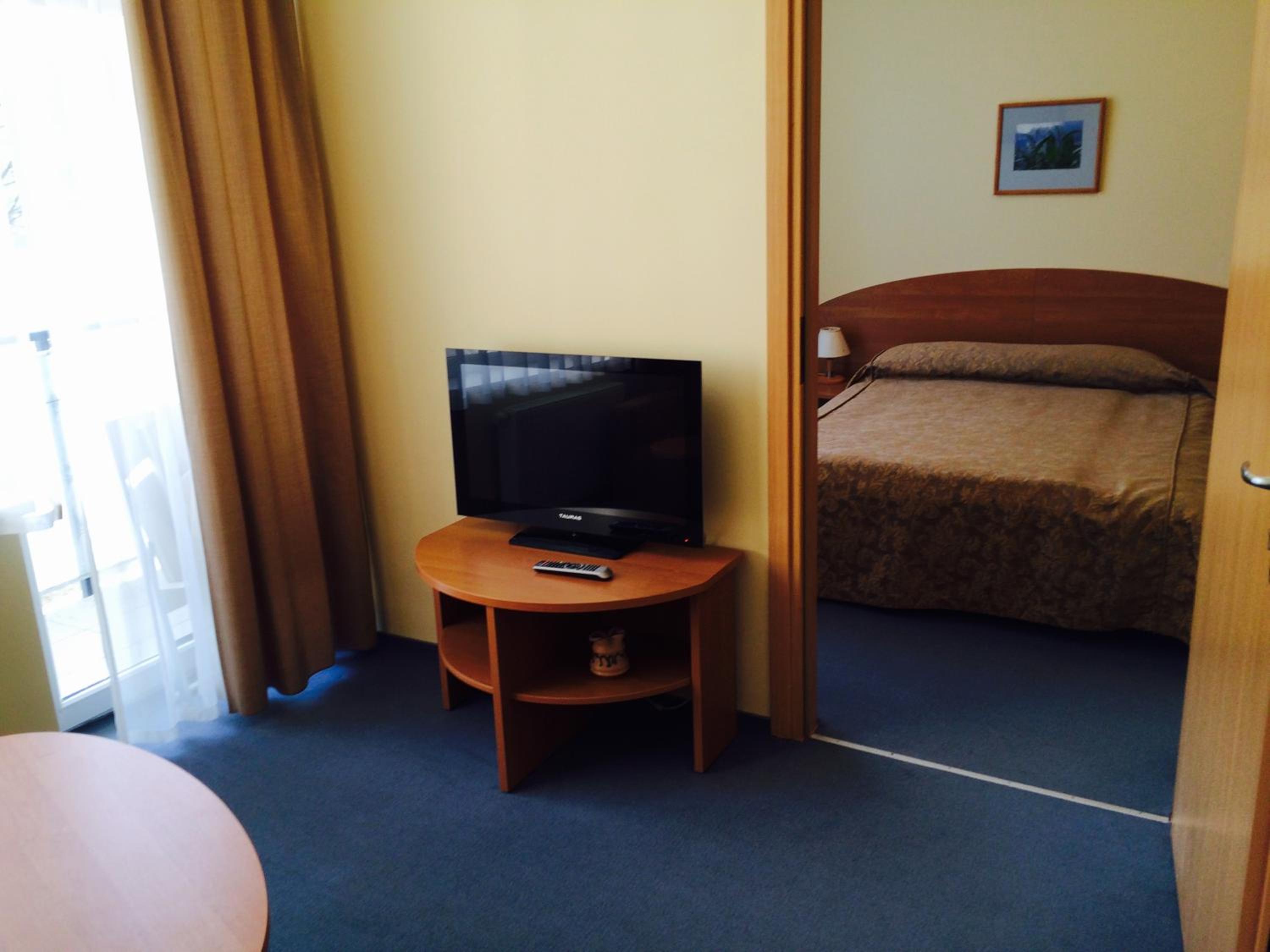 Suite with Medical Spa Treatment Program photo 1