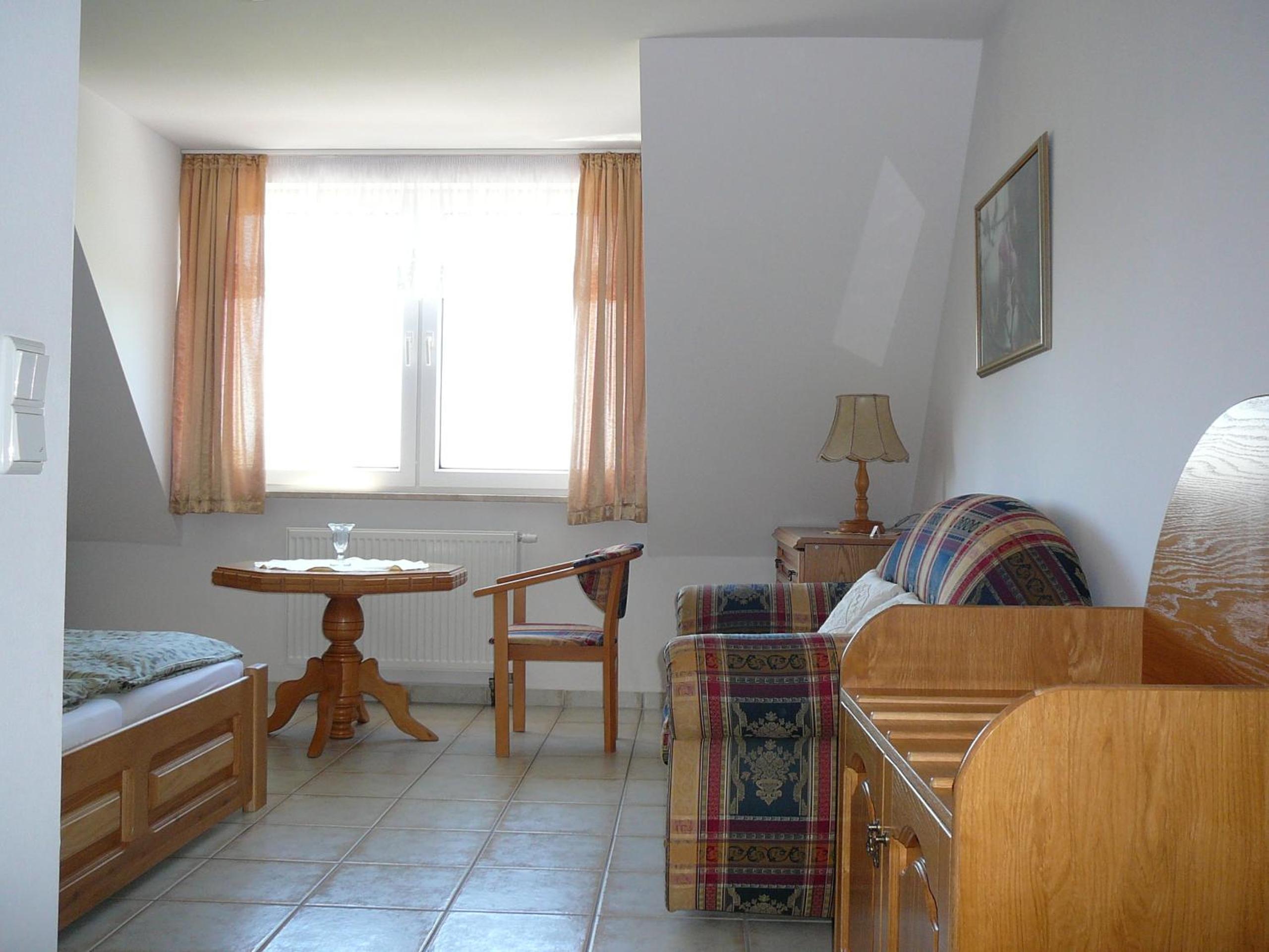Double Room - Photo 16