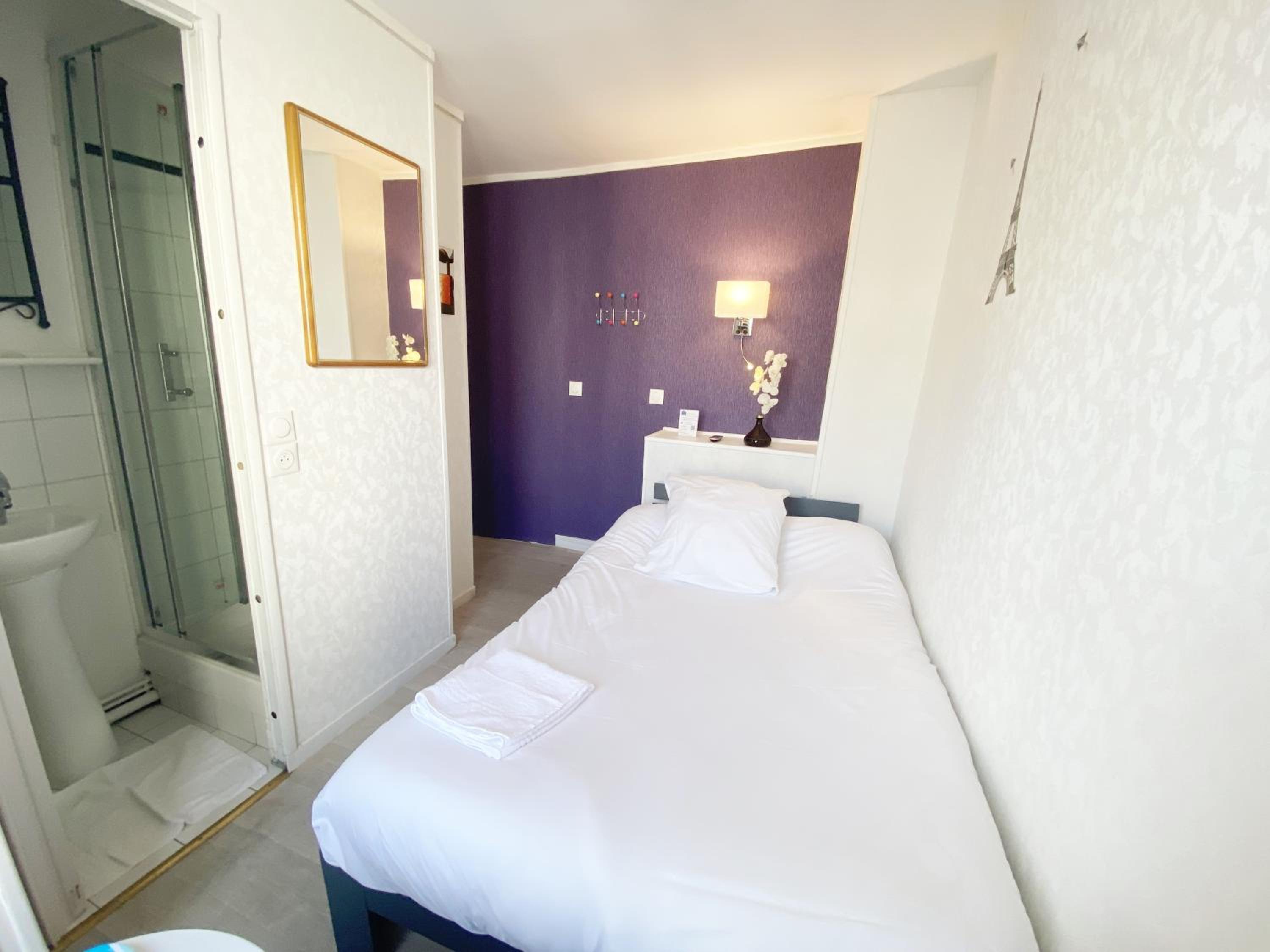 Single Room photo 2